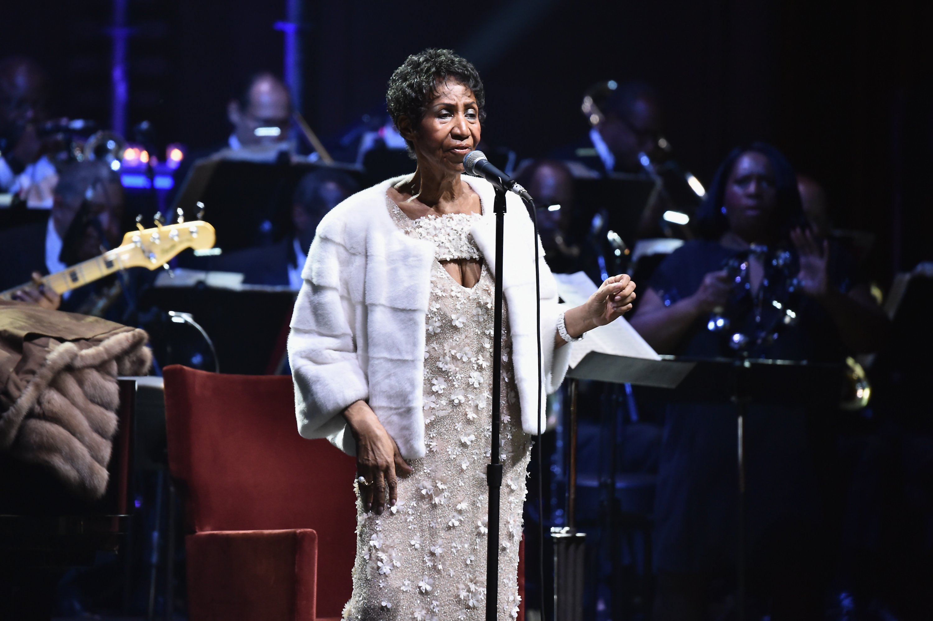 Aretha Franklin performing onstage at the Elton John AIDS Foundation on its  25th Year on November 7, 2017 at the Cathedial of St. John the Divine. | Source: Getty Images