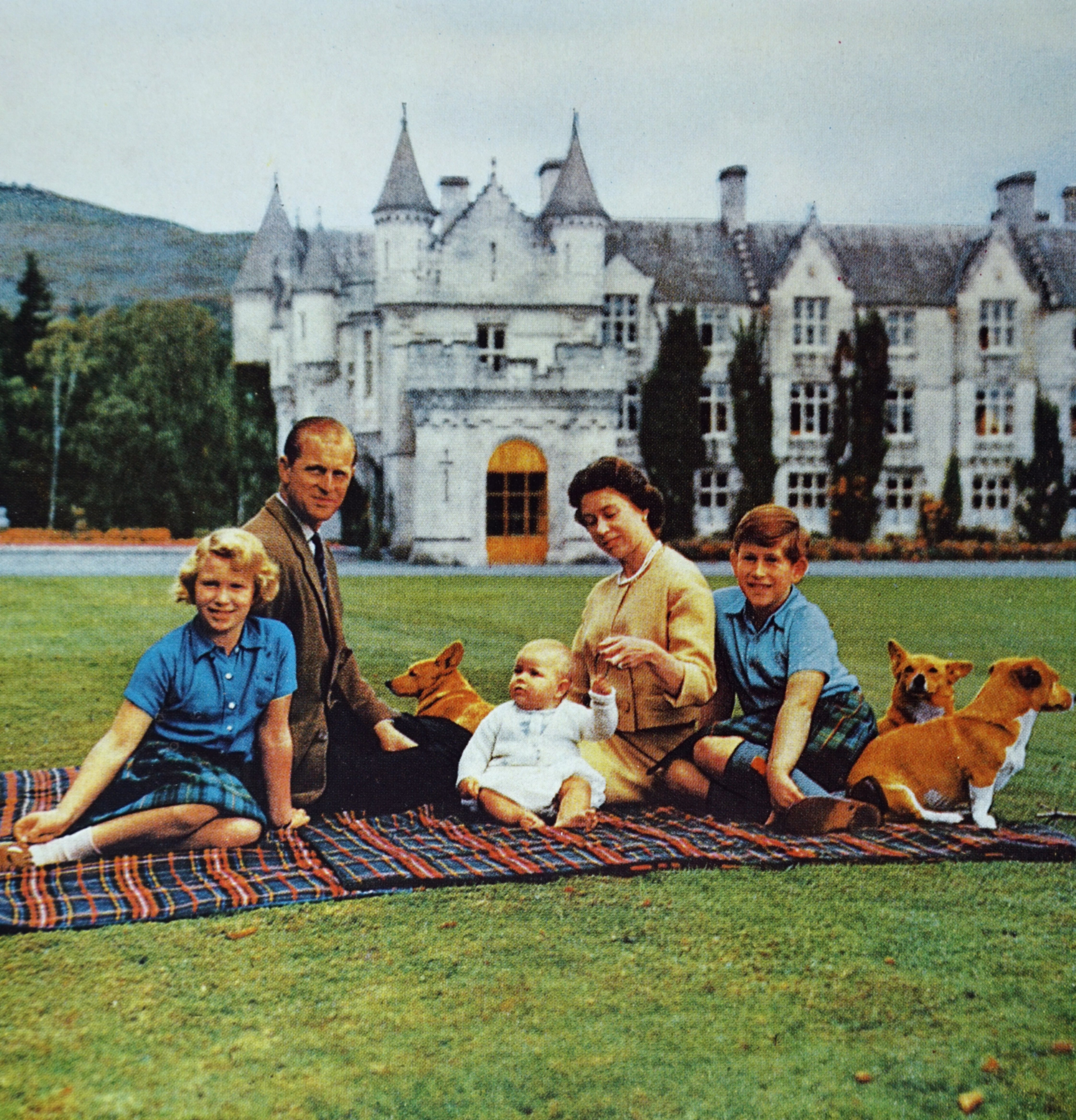 Queen Elizabeth, Prince Philip, Prince Charles, Princess Ann, and Prince Andrew at Balmoral | Source: Getty Images
