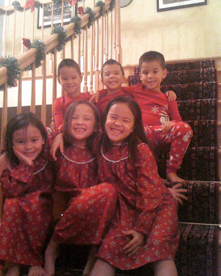 Collin Gosselin and his siblings from a post dated December 20, 2017. | Source: Instagram/kateplusmy8