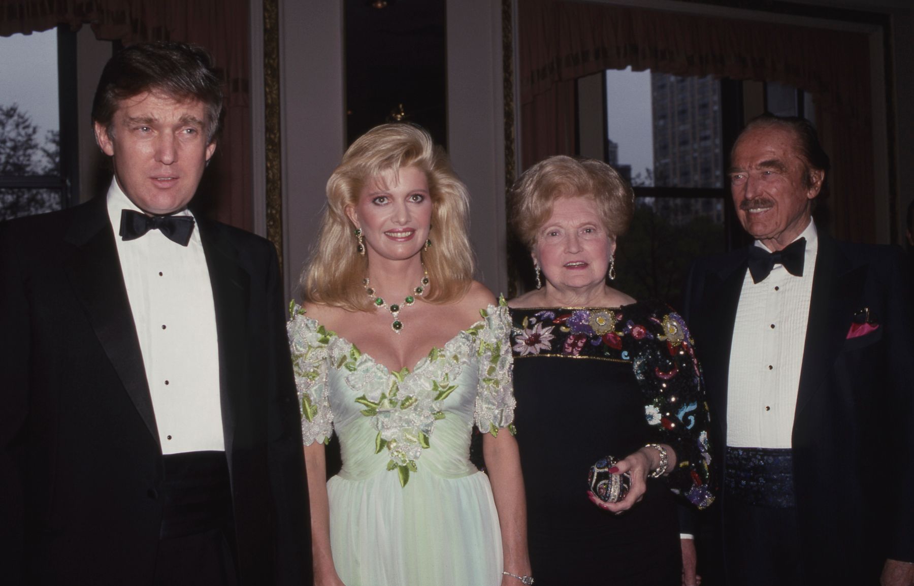 Donald Trump, his ex-wife Ivana Trump, Mary Anne Trump MacLeod and Fred Trump attend the Police Athletic League dinner honoring Donald Trump at the Plaza Hotel in May 1989 in New York. | Source: Getty Images