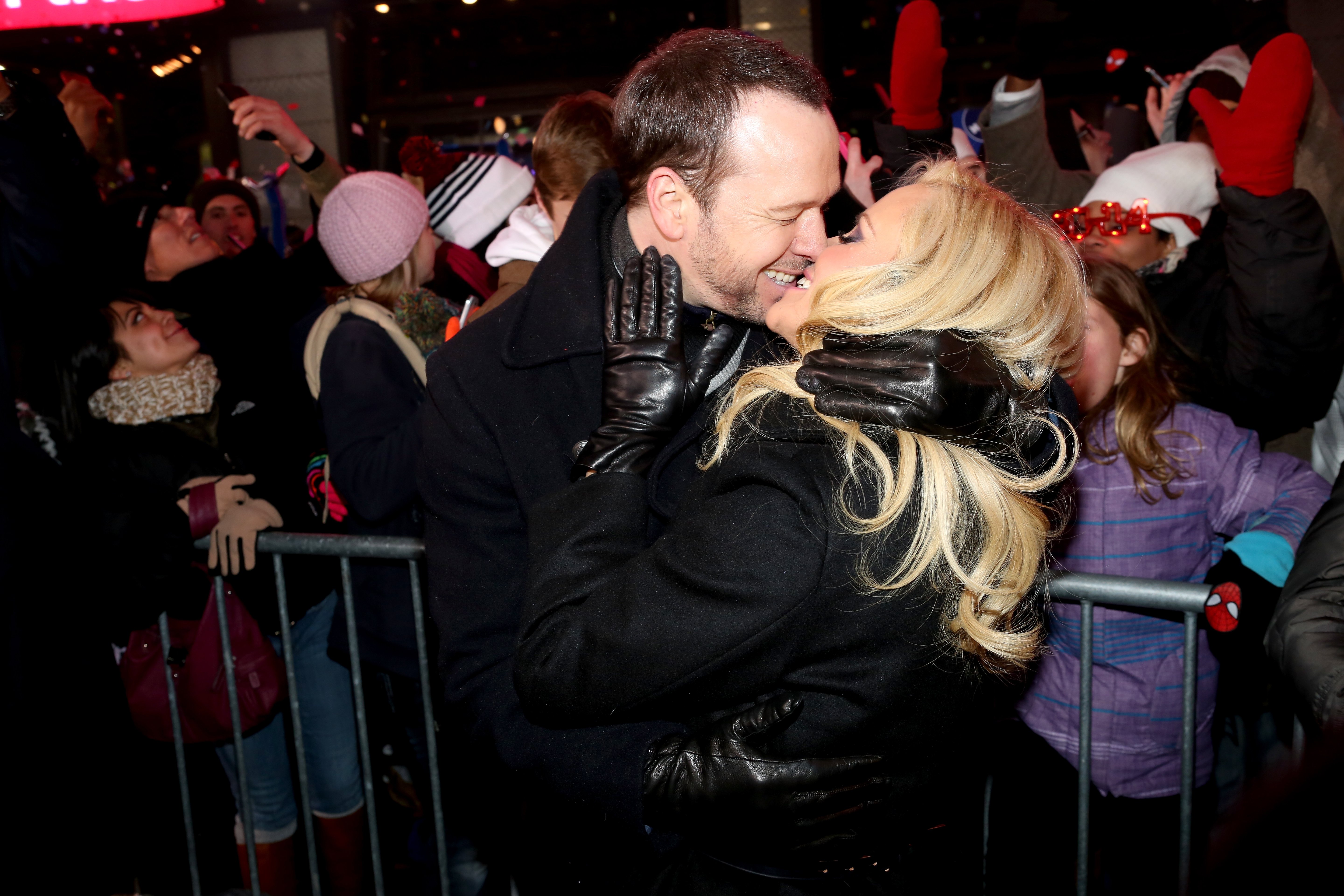 Donnie Wahlberg and Jenny McCarthy attend Dick Clark's New Year's Rockin' Eve with Ryan Seacrest on December 31, 2013 in New York | Source: Getty Images