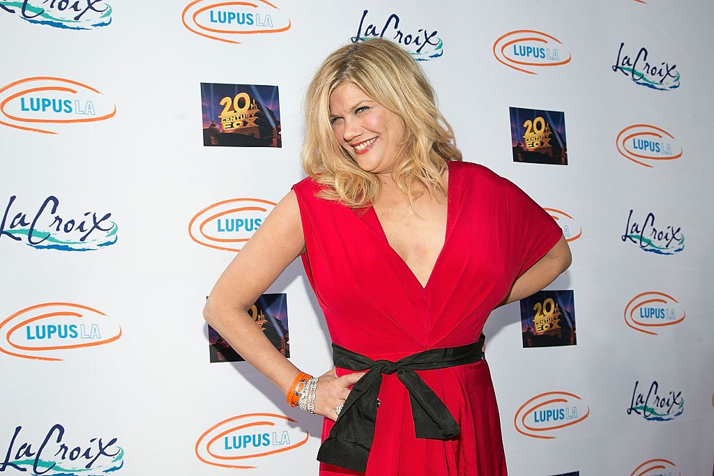 Kristen Johnston arrives for Lupus LA's Orange Ball: A Night Of Superheroes at Fox Studios on May 7, 2016 | Photo: Getty Images