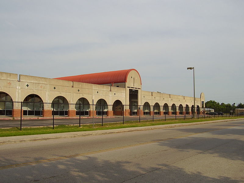 Madison High School, Houston/ Source: Wikimedia