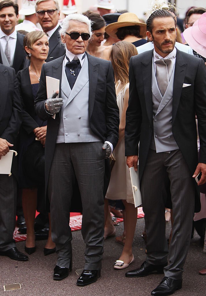 Karl Lagerfeld et Sébastien Jondeau | Photo : Getty I mages