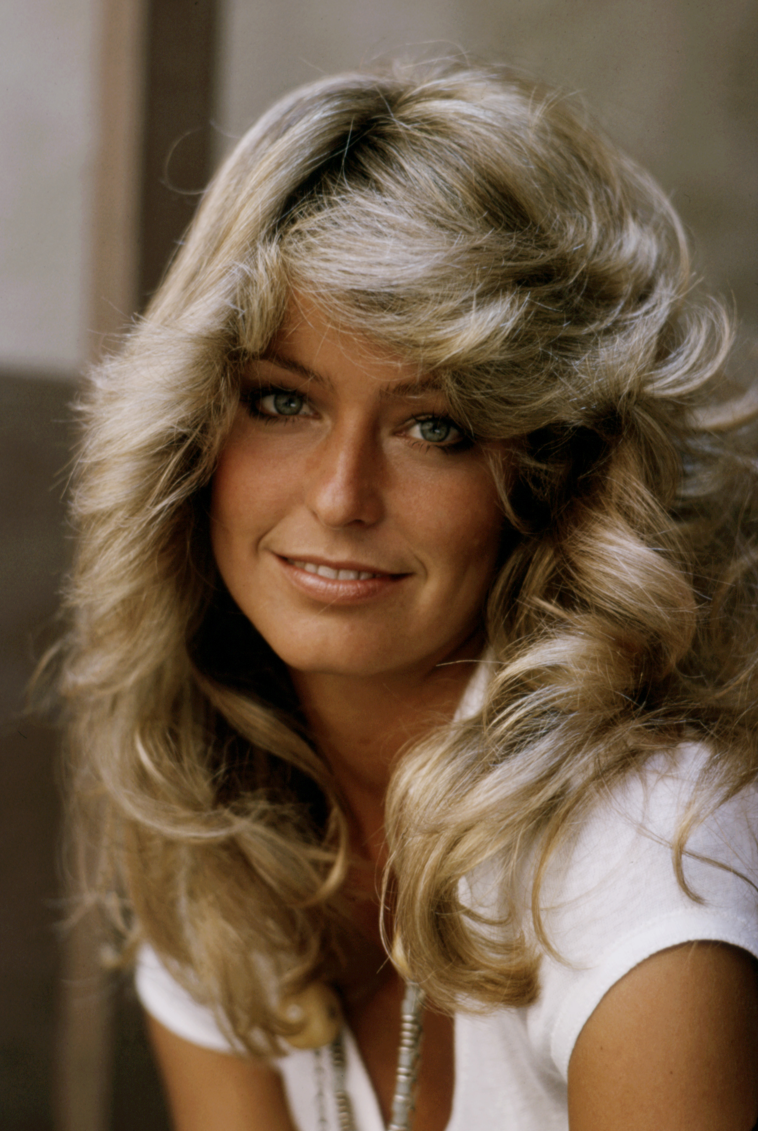 Farrah Fawcett photographed in Los Angeles in 1975 | Source: Getty Images