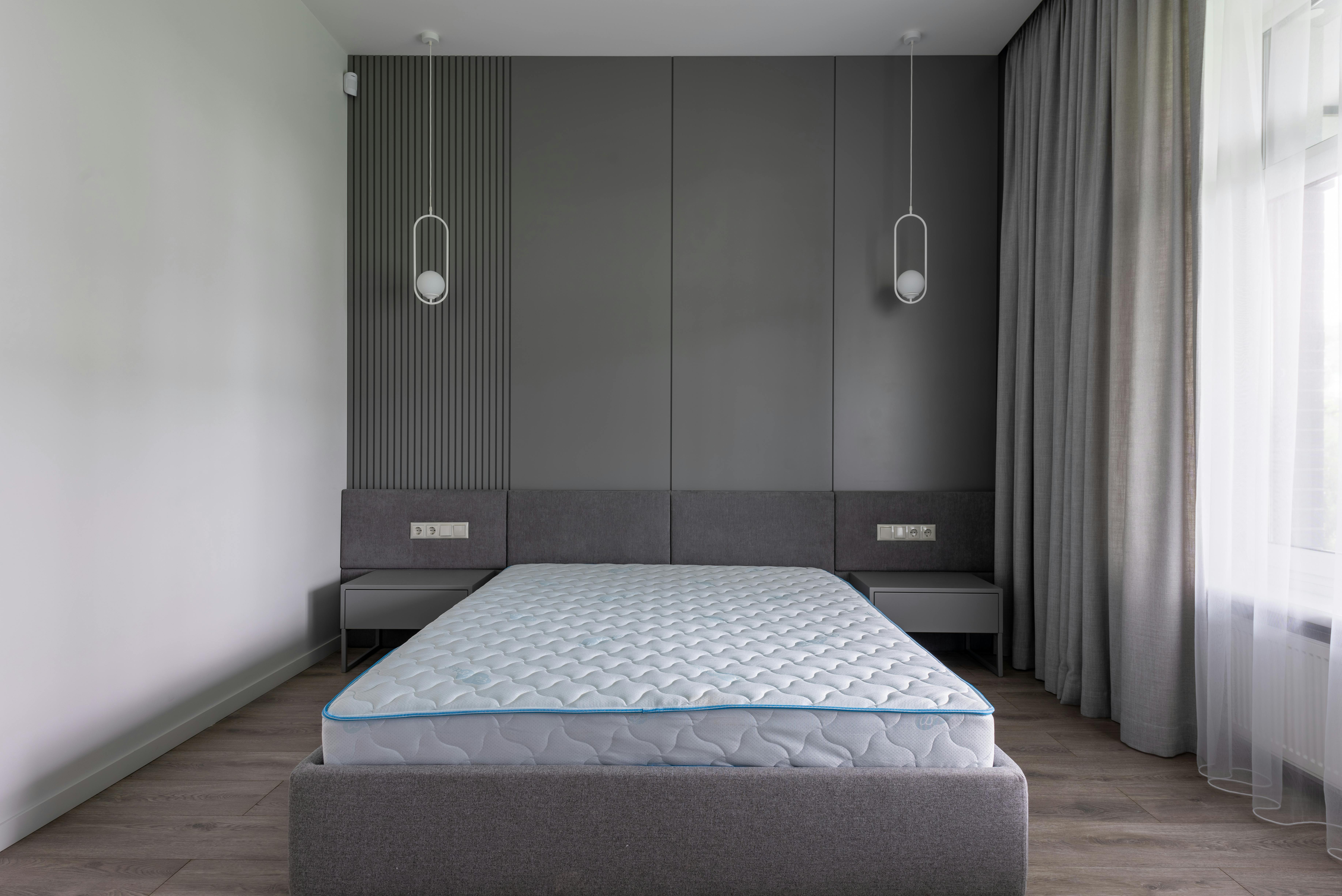 A bedroom with a mattress. | Source: Pexels