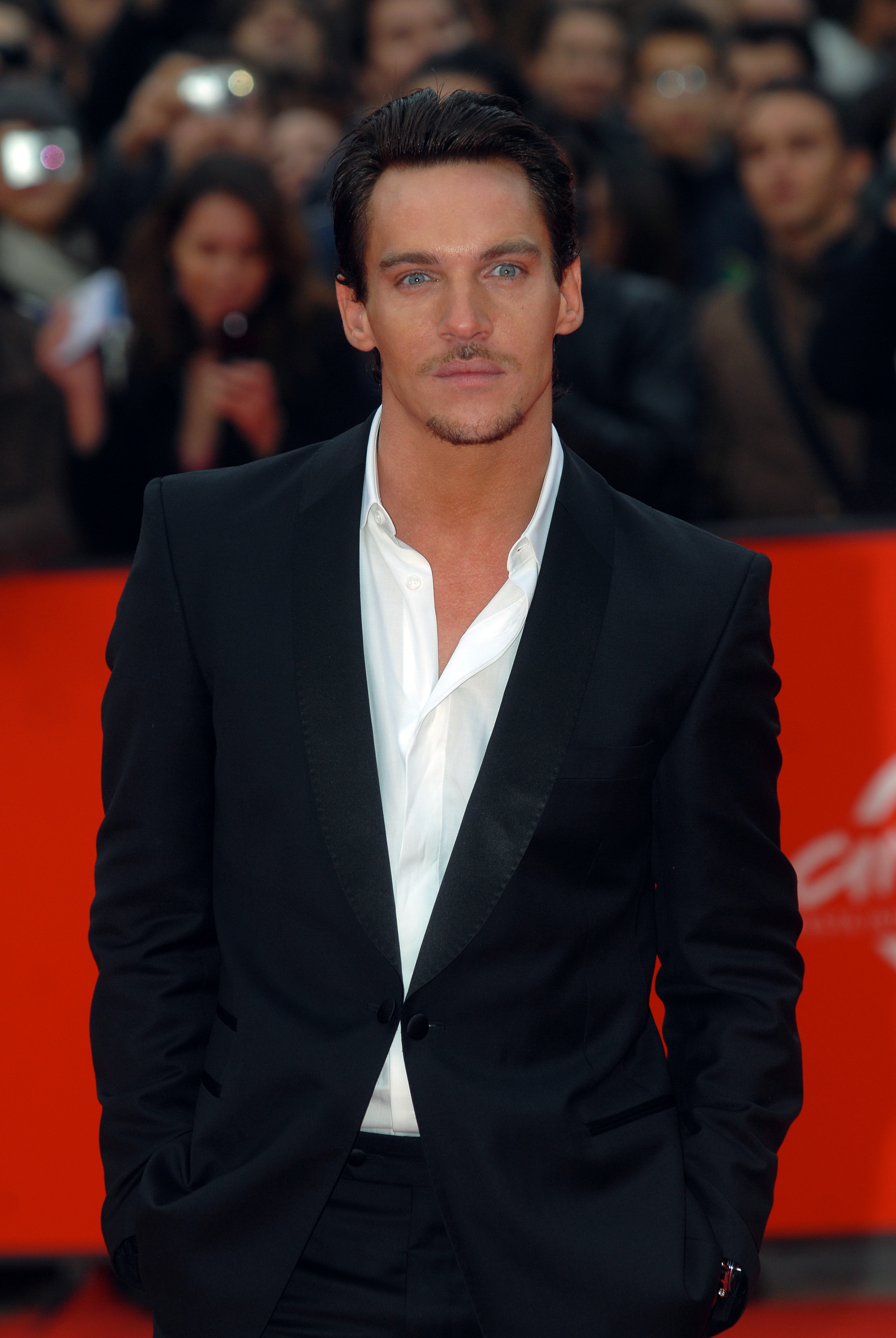 The actor at Rome Film Festival: Premiere of the film "August Rush" on October 20, 2007, in Rome, Italy. | Source: Getty Images