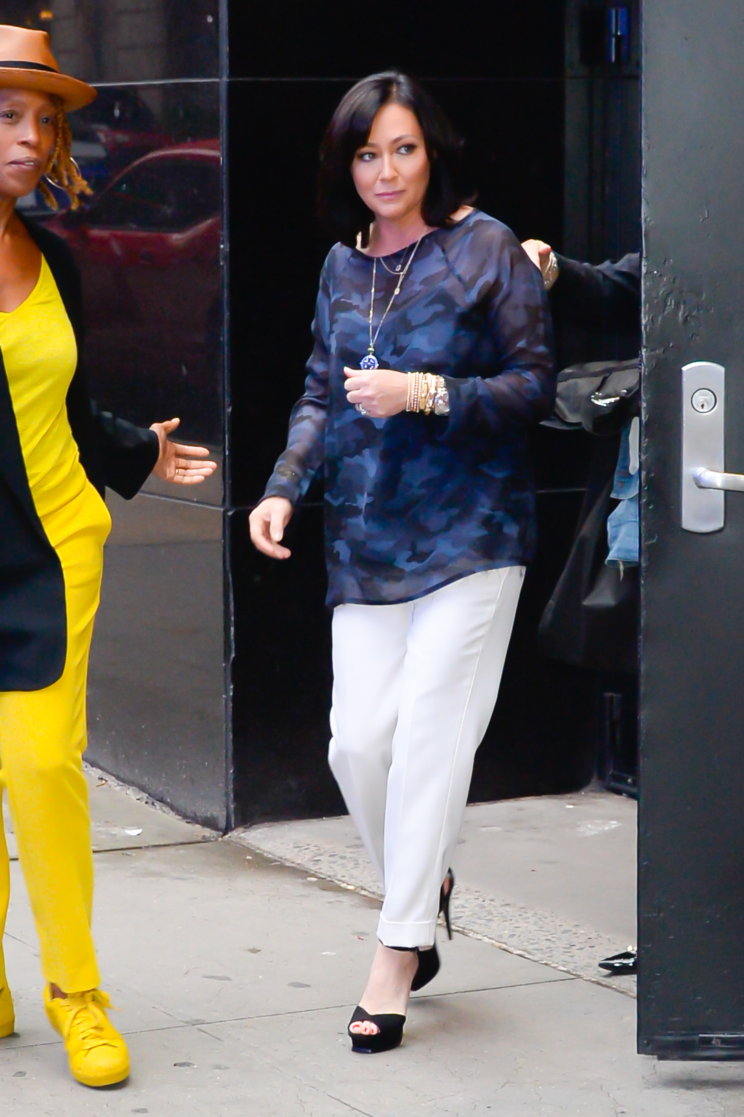 Shannen Doherty spotted outside "Good Morning America" studios on September 13, 2018, in New York City. | Source: Getty Images