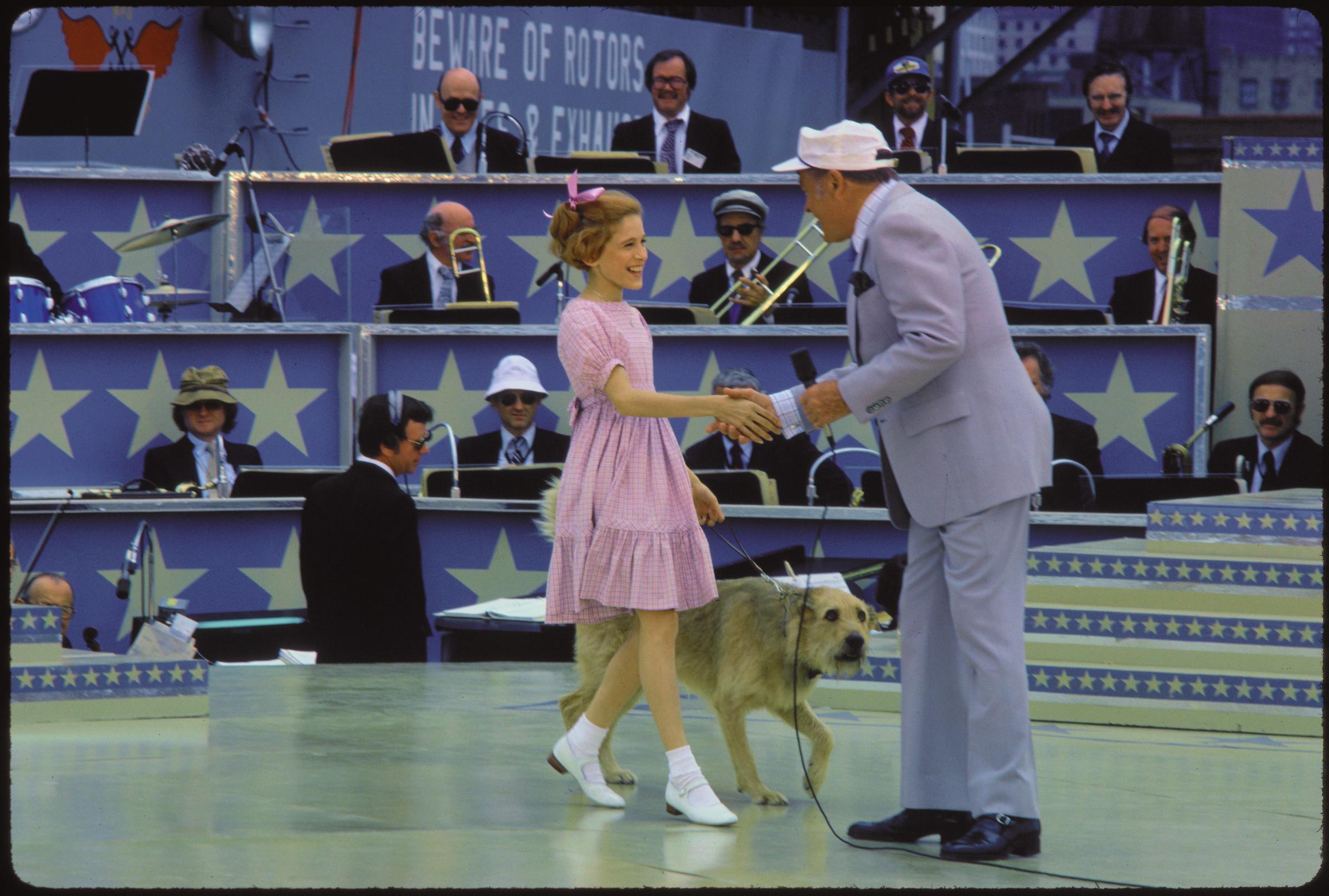 Sarah Jessica Parker and Bob Hope photographed on January 1, 1979 | Source: Getty Images