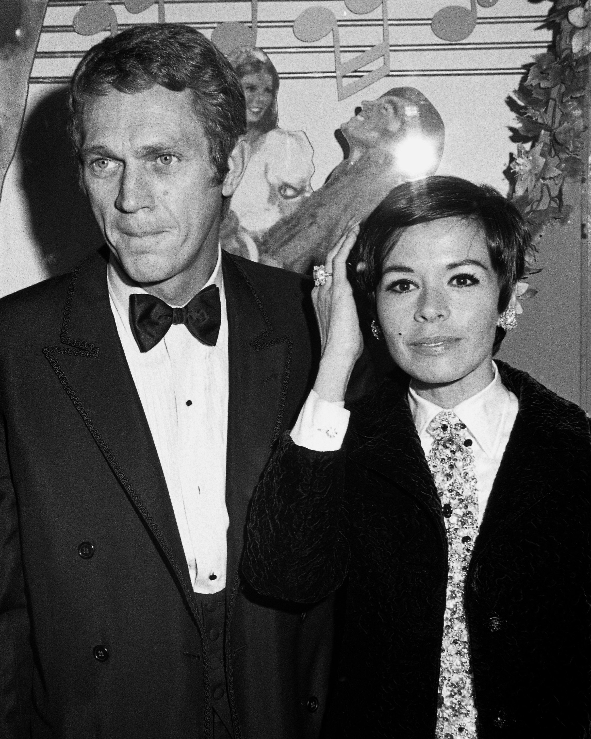 Steve McQueen and Neile Adams attending the premiere of "Doctor Dolittle" at the Paramount Theater on December 21, 1967 in Los Angeles, California┃Source: Getty Images