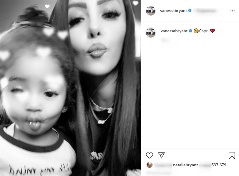 A monochrome picture of Vanessa Bryant and daughter, Capri | Photo: Instagram/@vanessabryant