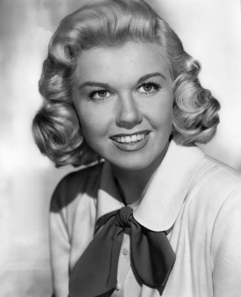 Doris Day in a promotional headshot portrait for the film, "It's A Great Feeling" in 1949 | Photo: Getty Images
