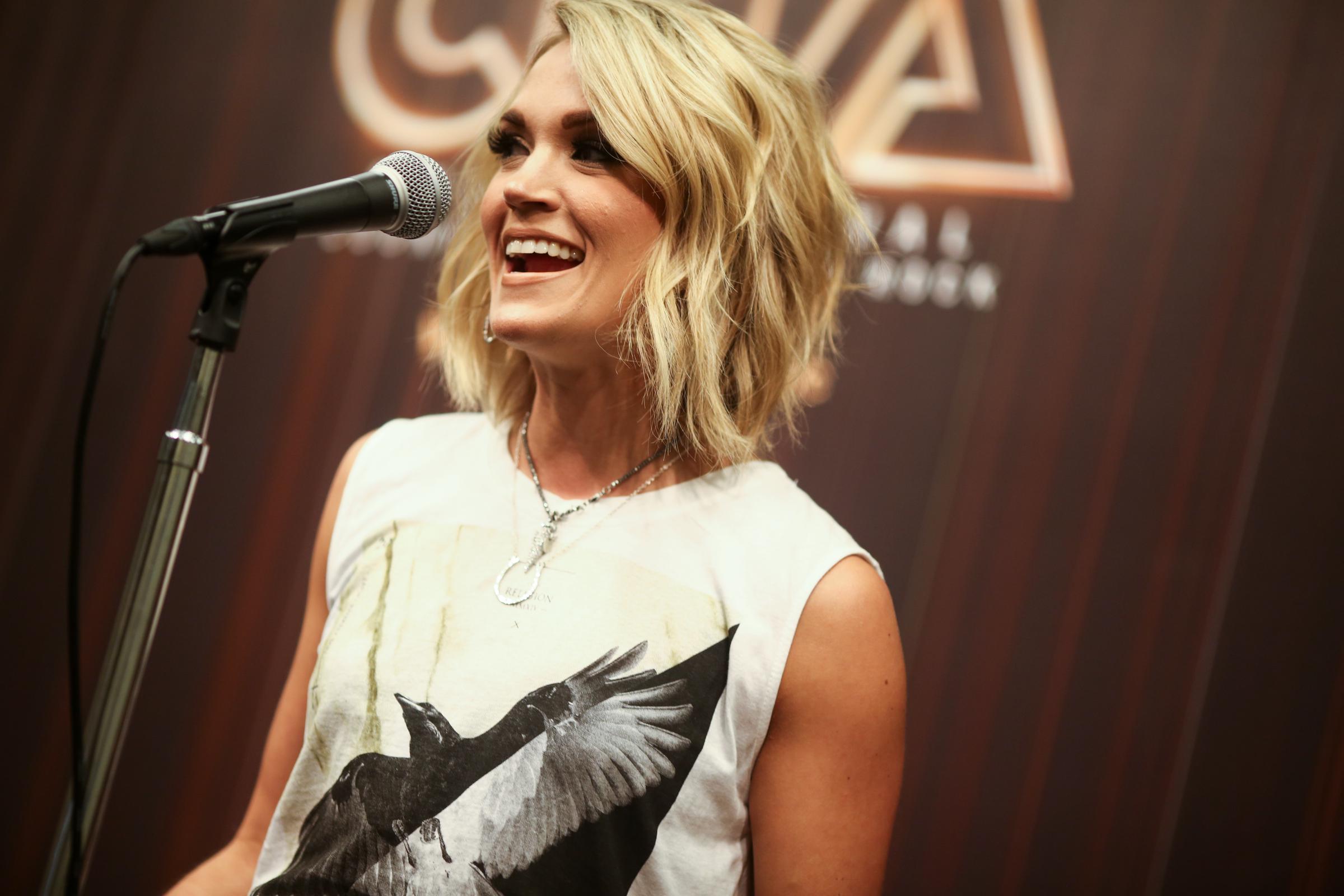 Carrie Underwood in the press room during day 2 of the CMA Music Fest on June 10, 2016, in Nashville, Tennessee. | Source: Getty Images