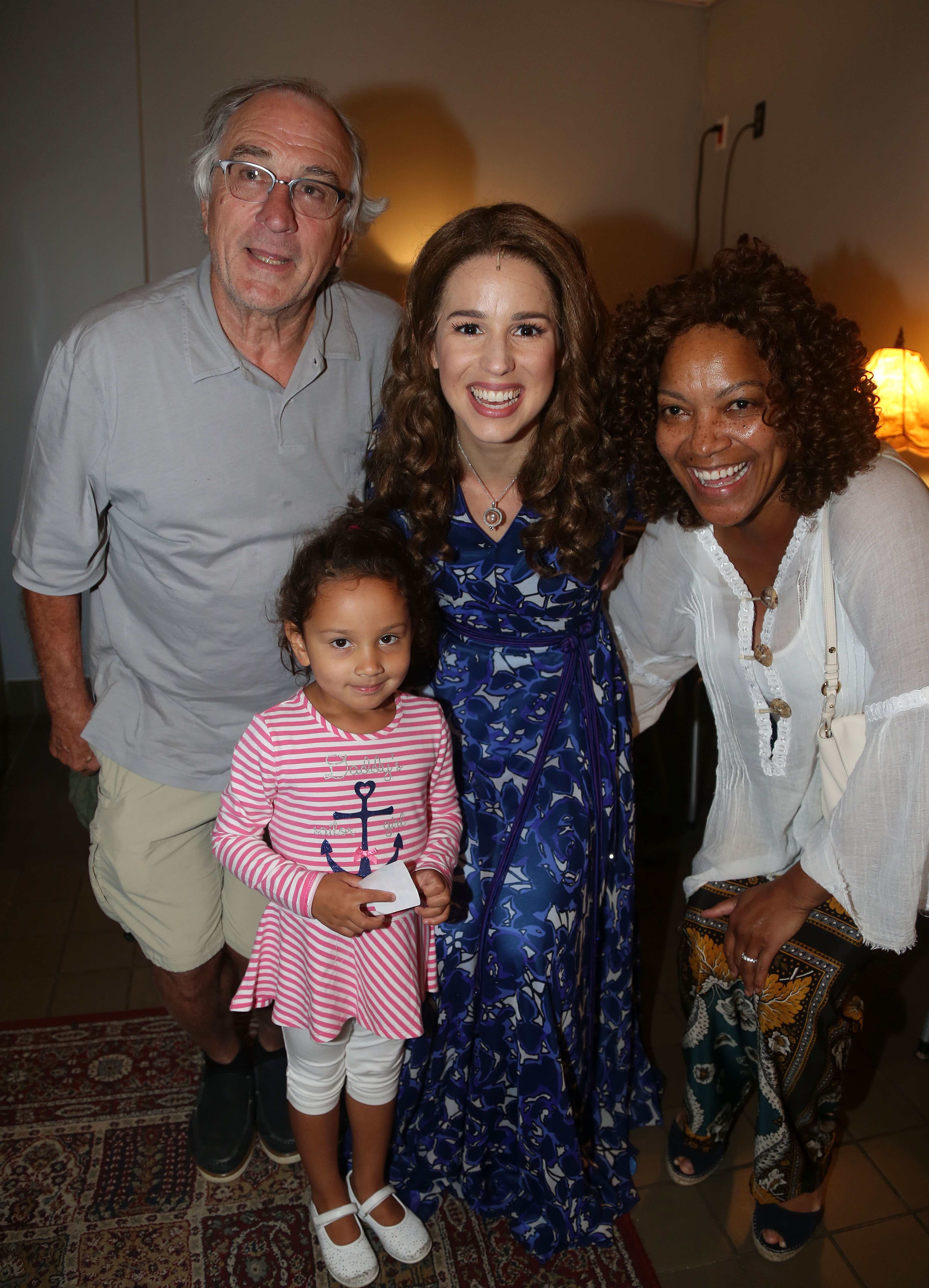 Robert De Niro, his daughter Helen Grace De Niro (bottom left), and Grace Hightower De Niro pose backstage with Chilina Kennedy (center) at the hit Carole King musical "Beautiful" at The Stephen Sondheim Theater on September 2, 2015, in New York City. | Source: Getty Images