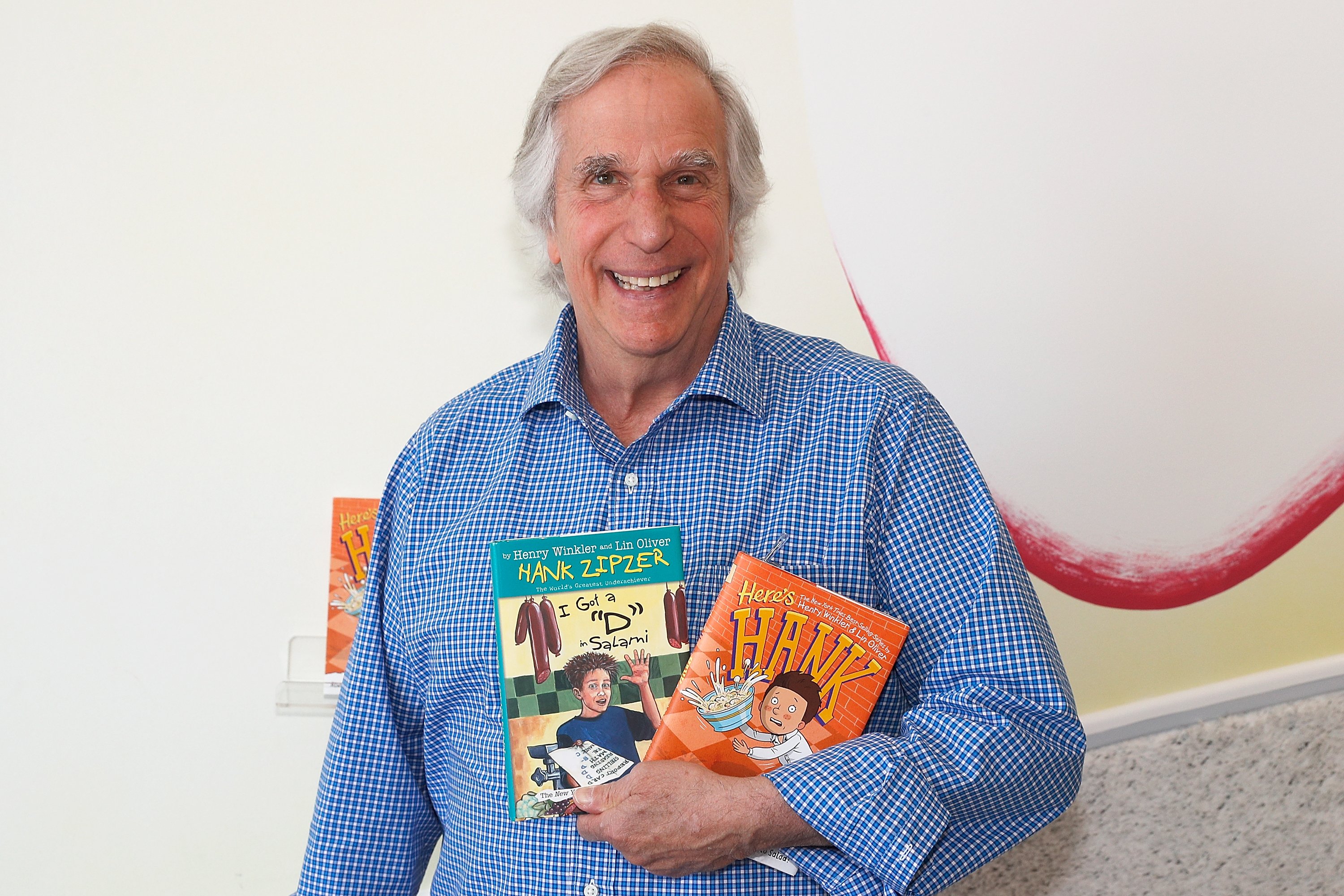 Henry Winkler at a book signing in California in 2017 | Source: Getty Images
