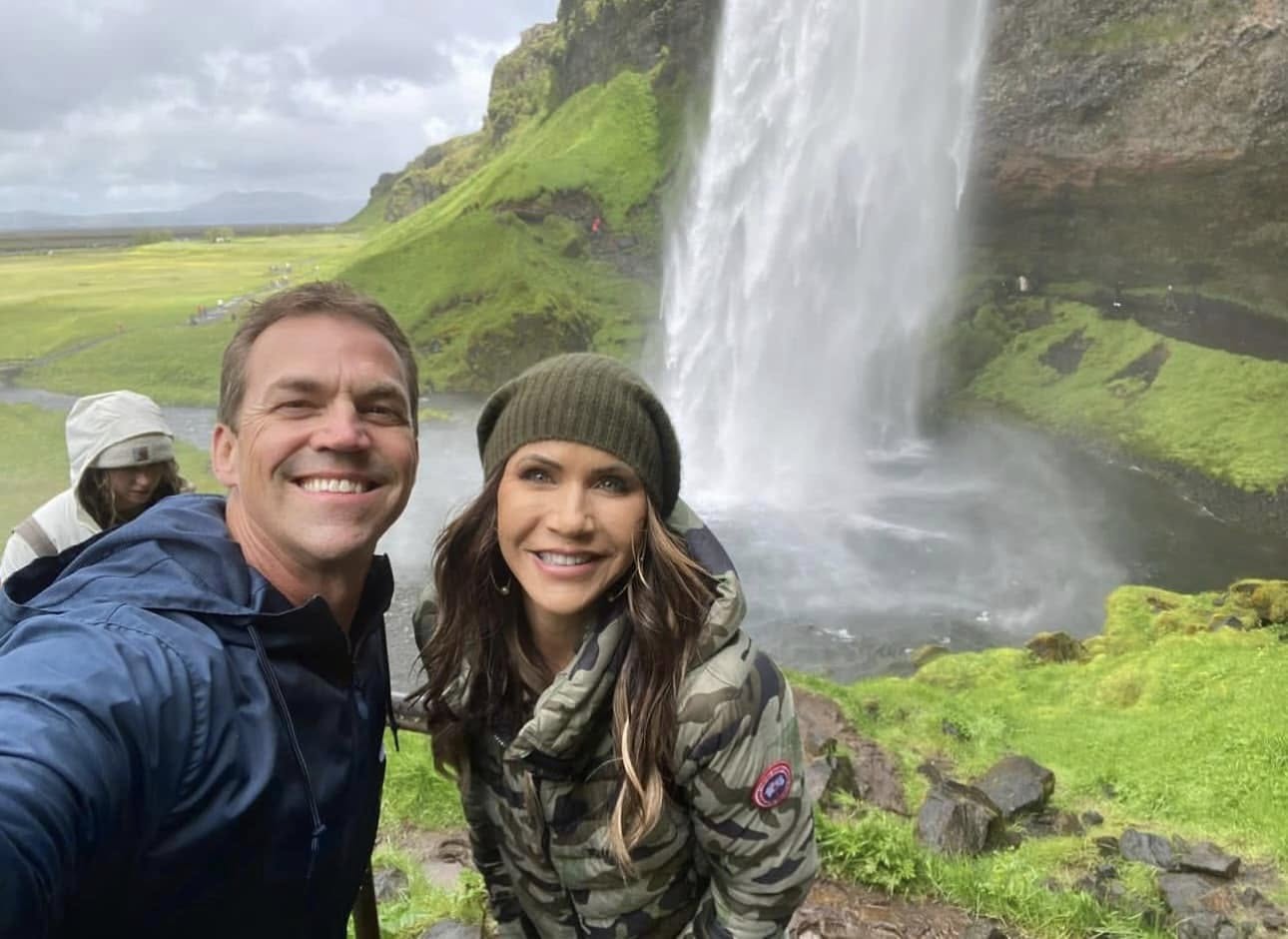 Bryon and Kristi Noem | Source: Facebook/fgbryonnoem