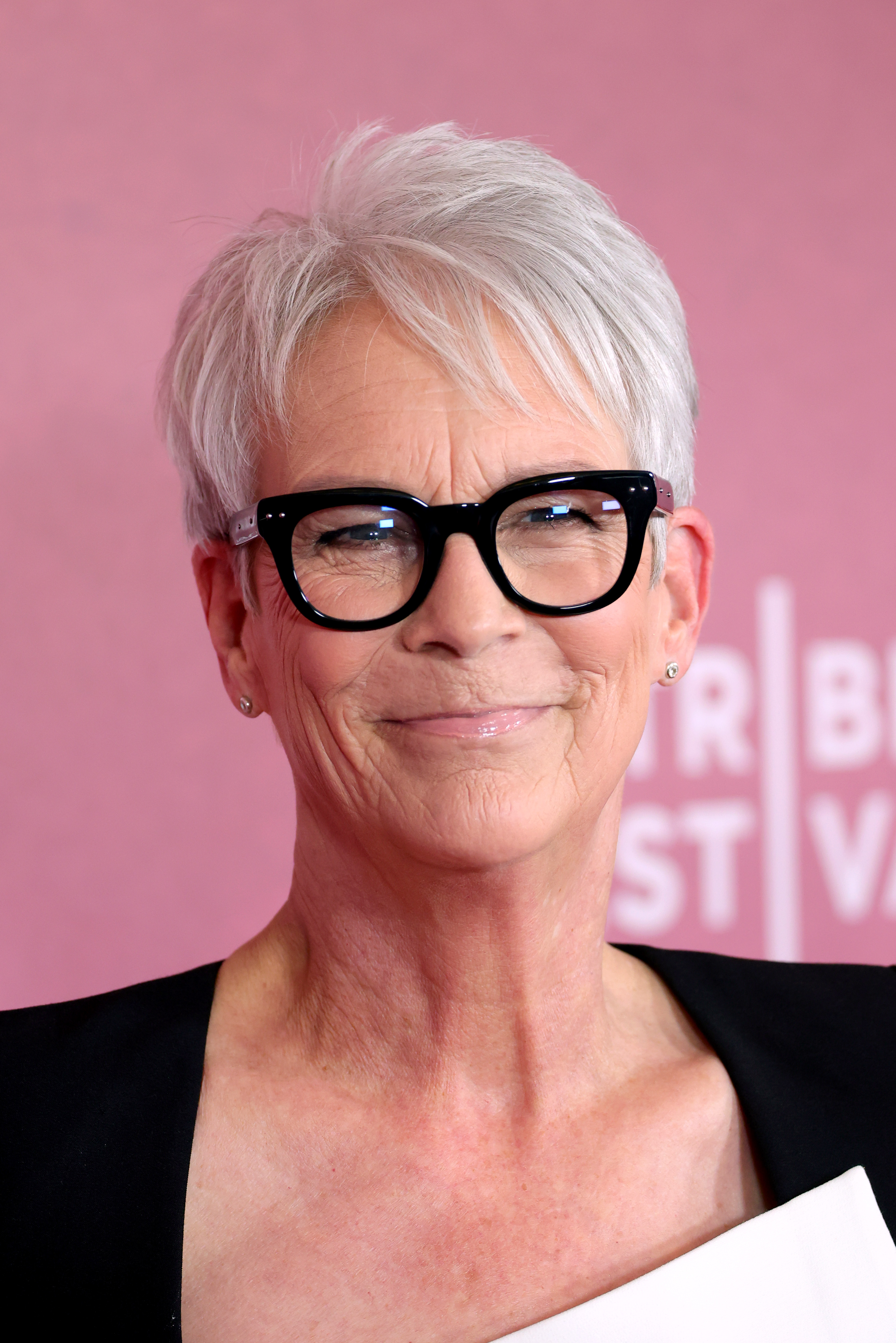 Jamie Lee Curtis at the "My Mom Jayne: A Film by Mariska Hargitay" premiere during the 2025 Tribeca Festival on June 13 in New York. | Source: Getty Images