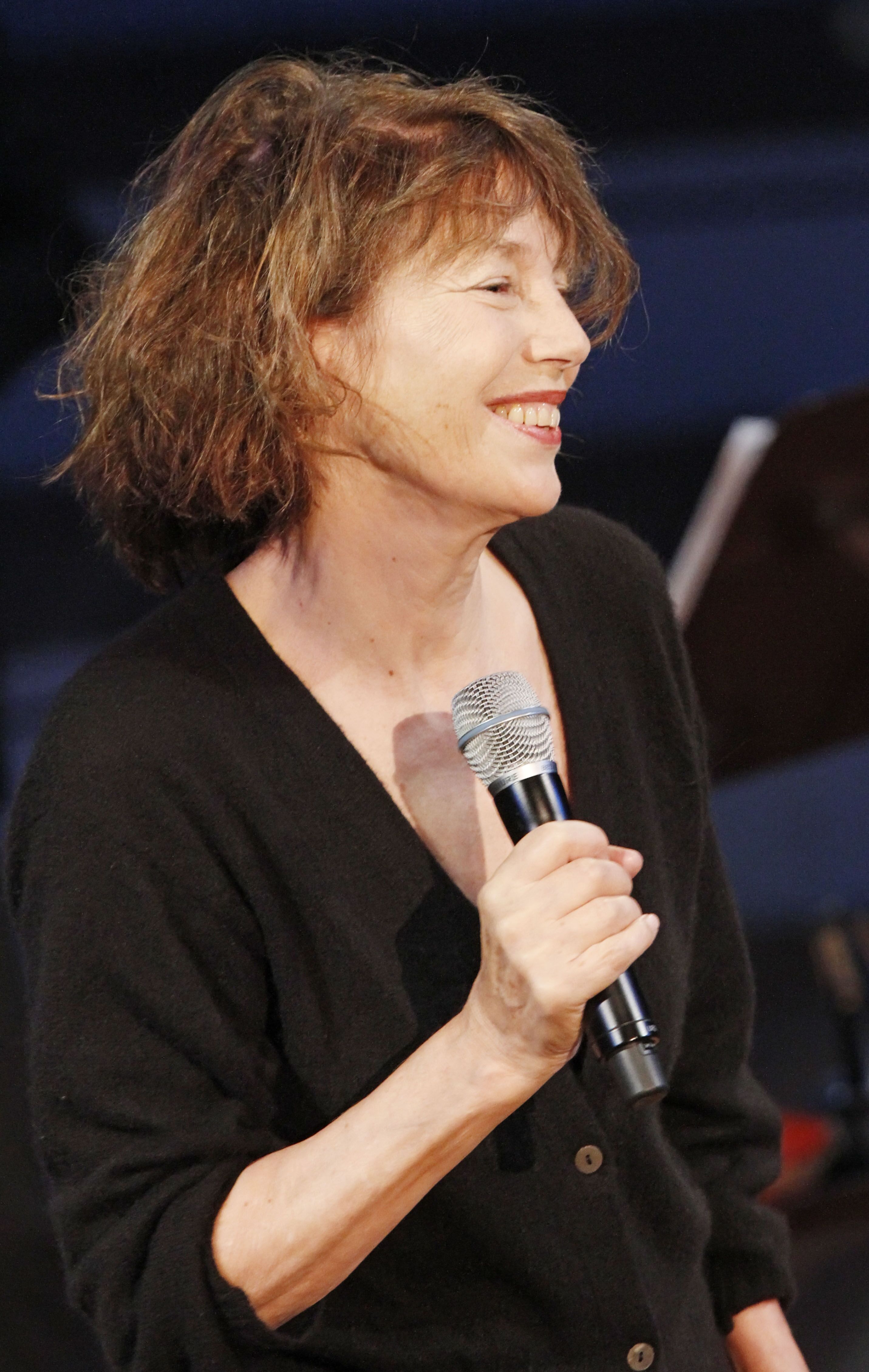 La chanteuse Jane Birkin se produit lors d'un concert au Kammermusiksaal le 28 octobre 2011 à Berlin, en Allemagne. | Photo : Getty Images