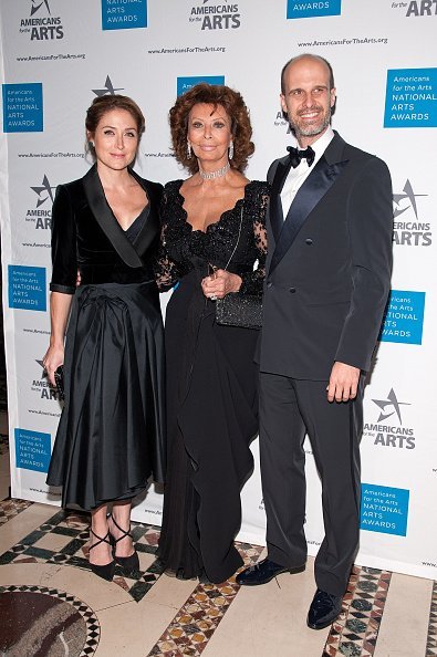Sasha Alexander, Sophia Loren, and Edoardo Ponti at Cipriani 42nd Street on October 19, 2015 in New York City. | Photo: Getty Images