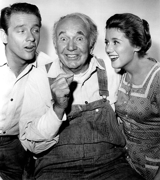 Richard Crenna as Luke McCoy, Walter Brennan as "Grampa" Amos McCoy and Kathy Nolan as Kate McCoy from the television program "The Real McCoys." | Source: Wikimedia Commons