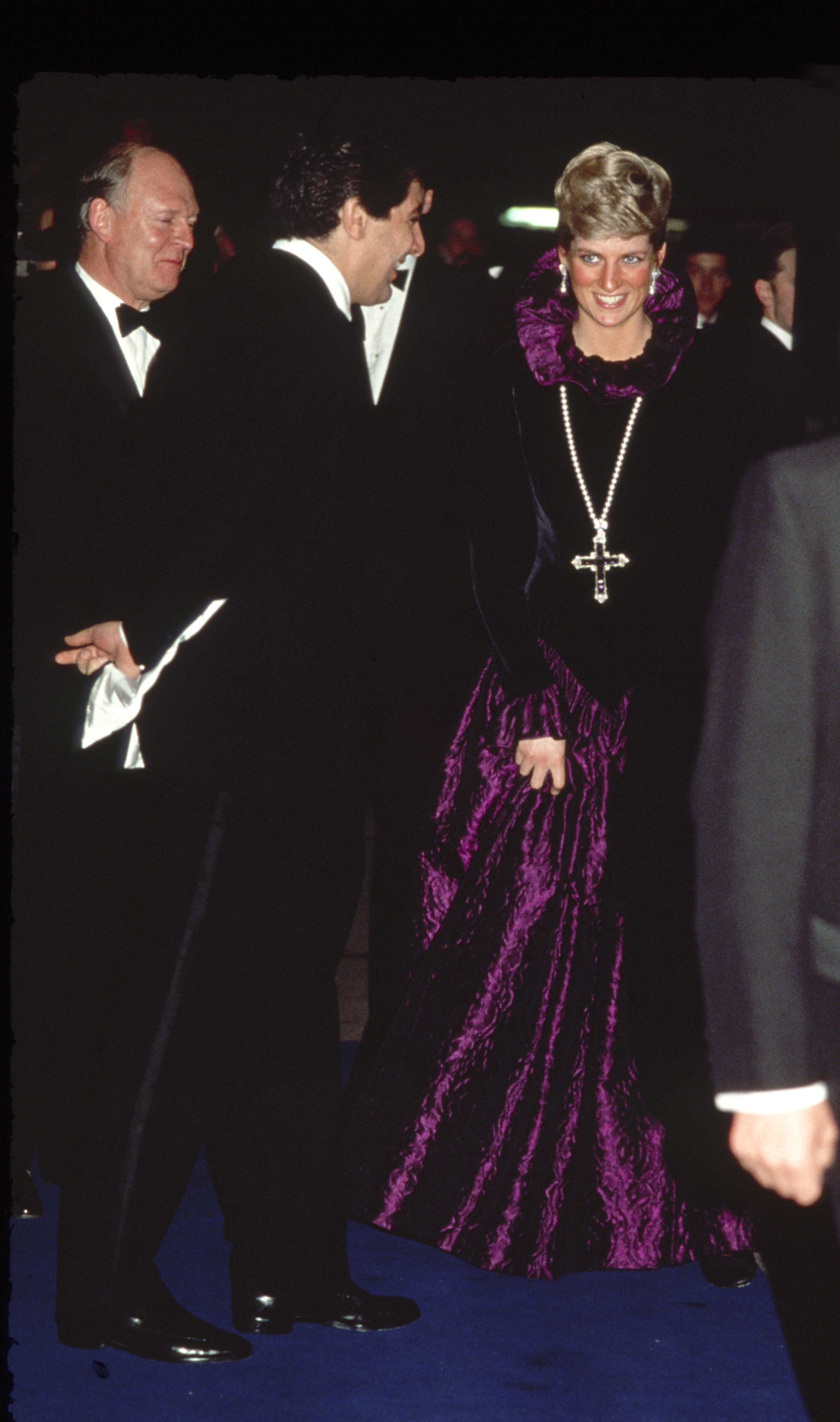 Princess Diana arriving at a charity gala organised by the jeweller Garrard in London, England on October, 27, 1987. | Source: Getty Images