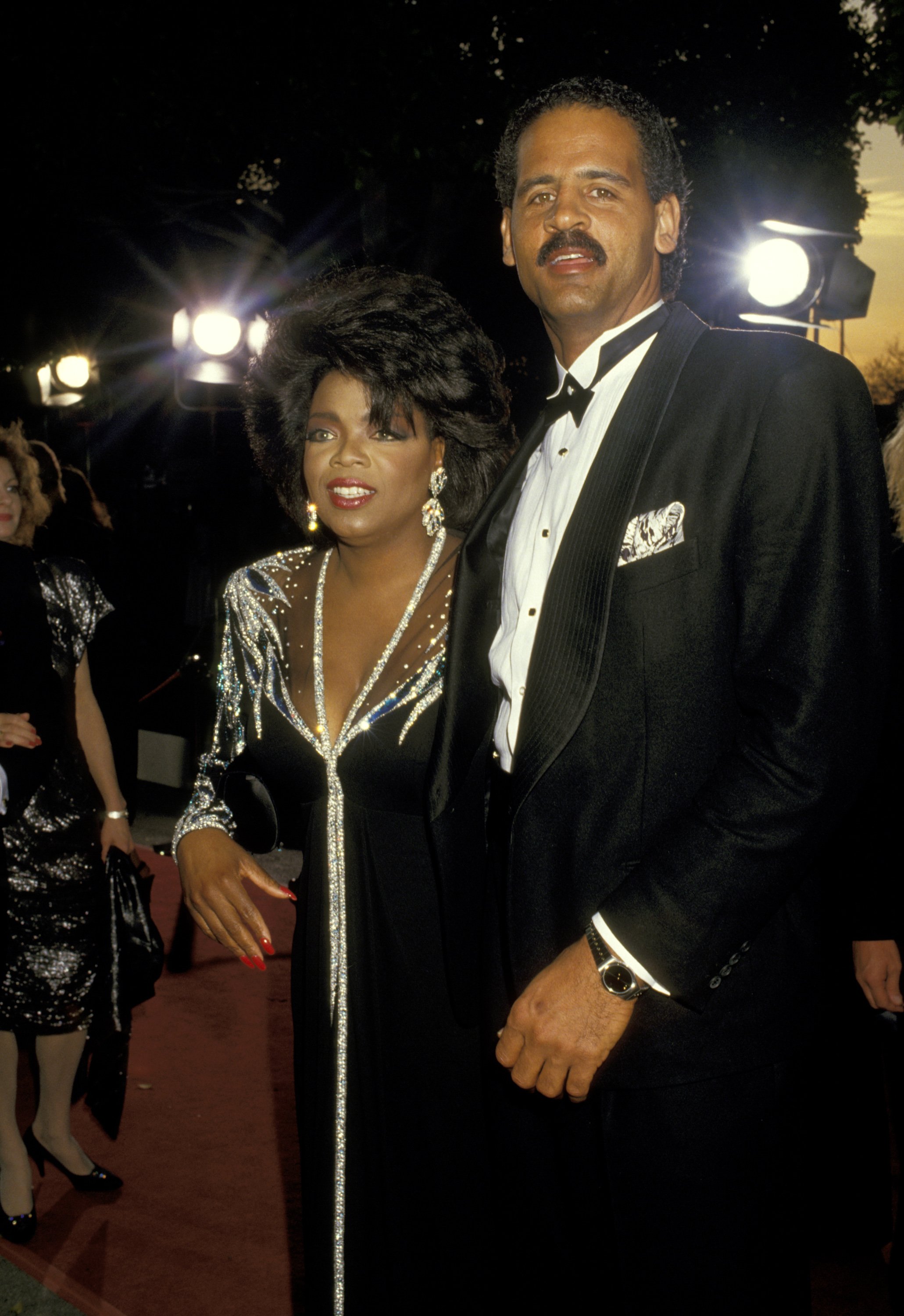 Oprah Winfrey y Stedman Graham en Hollywood en marzo de 1987. | Foto: Getty Images
