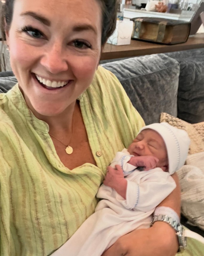 Mattie Jackson holding her newborn son, Wesley Alan Smith, in a post made on June 27, 2024 | Source: Facebook/Mattie Jackson