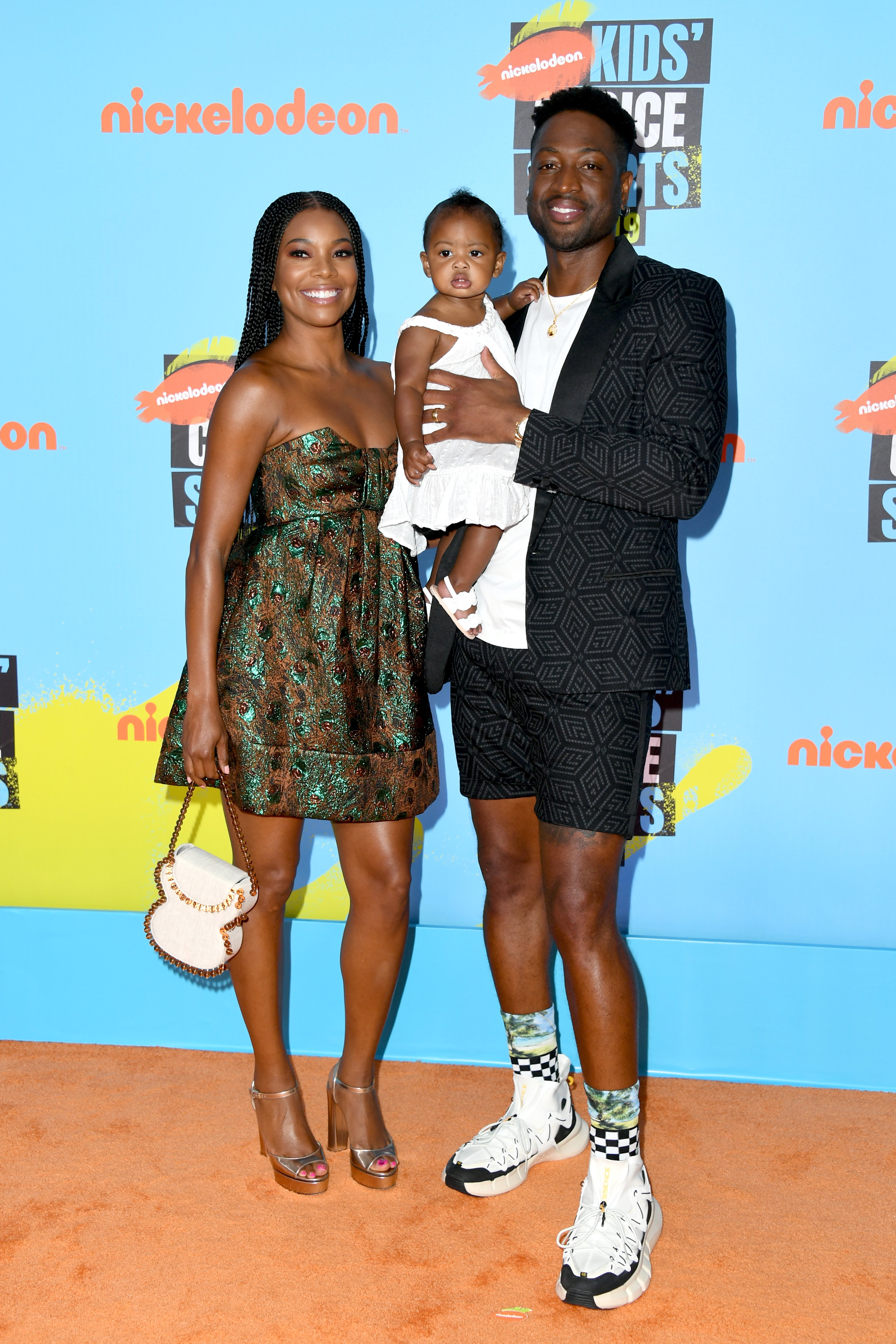Gabrielle Union, Kaavia James & Dwyane Wade at Nickelodeon Kids' Choice Sports on July 11, 2019 in California | Photo: Getty Images