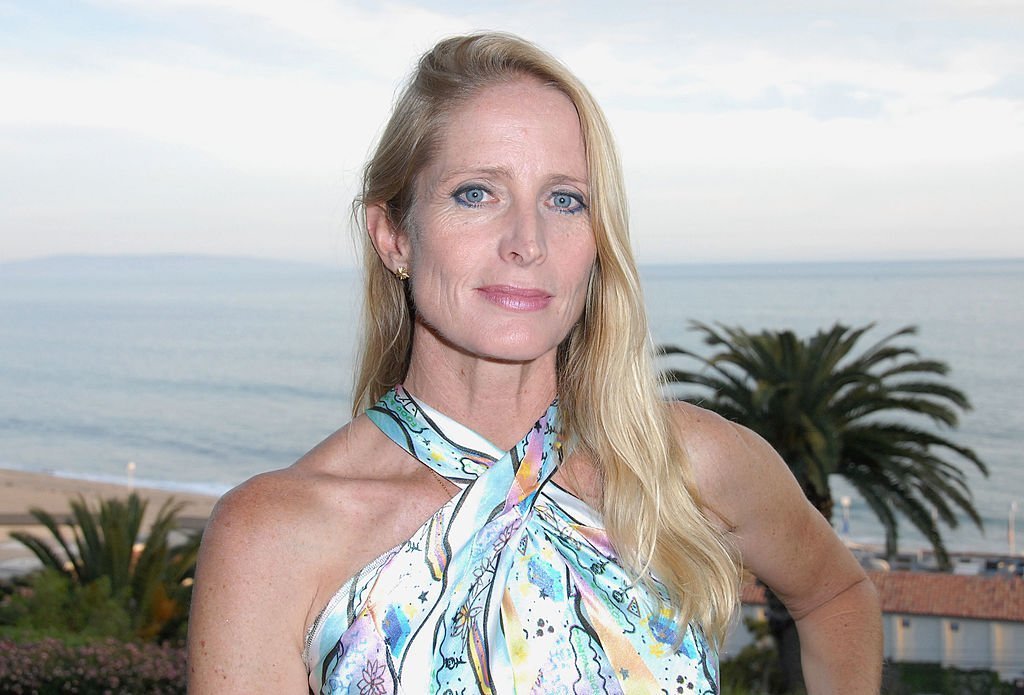 L'actrice Jane Sibbett assiste au gala du 40e anniversaire du Centre de crise familiale de 1736. | Sources : Getty Images