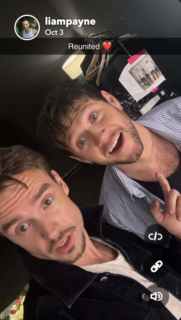 Liam Payne shares a reunion photo with Niall Horan, posting it on October 3, 2024 | Snapchat.com/liampayne