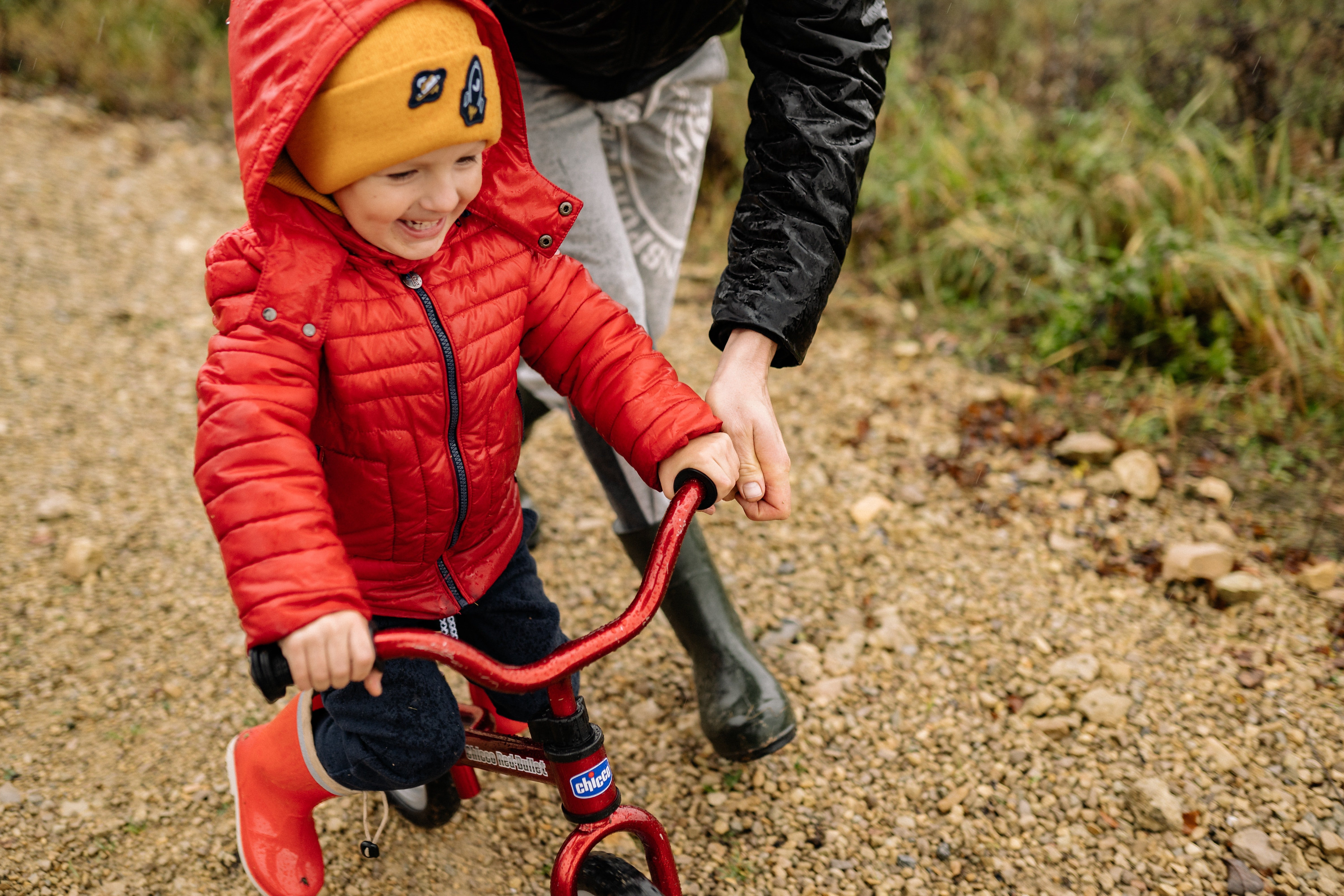 George recalled how his father taught him how to ride a bike. | Source: Pexels