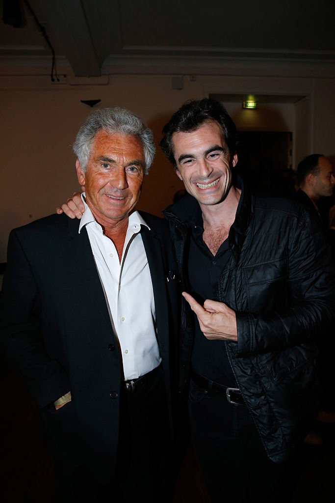 Jean-Paul Enthoven et son fils philosophe Raphael Enthoven le Concert de Patrick Bruel au Théâtre du Châtelet le 6 juin 2016 à Paris, France. | Photo : Getty Images Jean-Paul Enthoven et son fils philosophe Raphael Enthoven le Concert de Patrick Bruel au Théâtre du Châtelet le 6 juin 2016 à Paris, France. | Photo : Getty Images