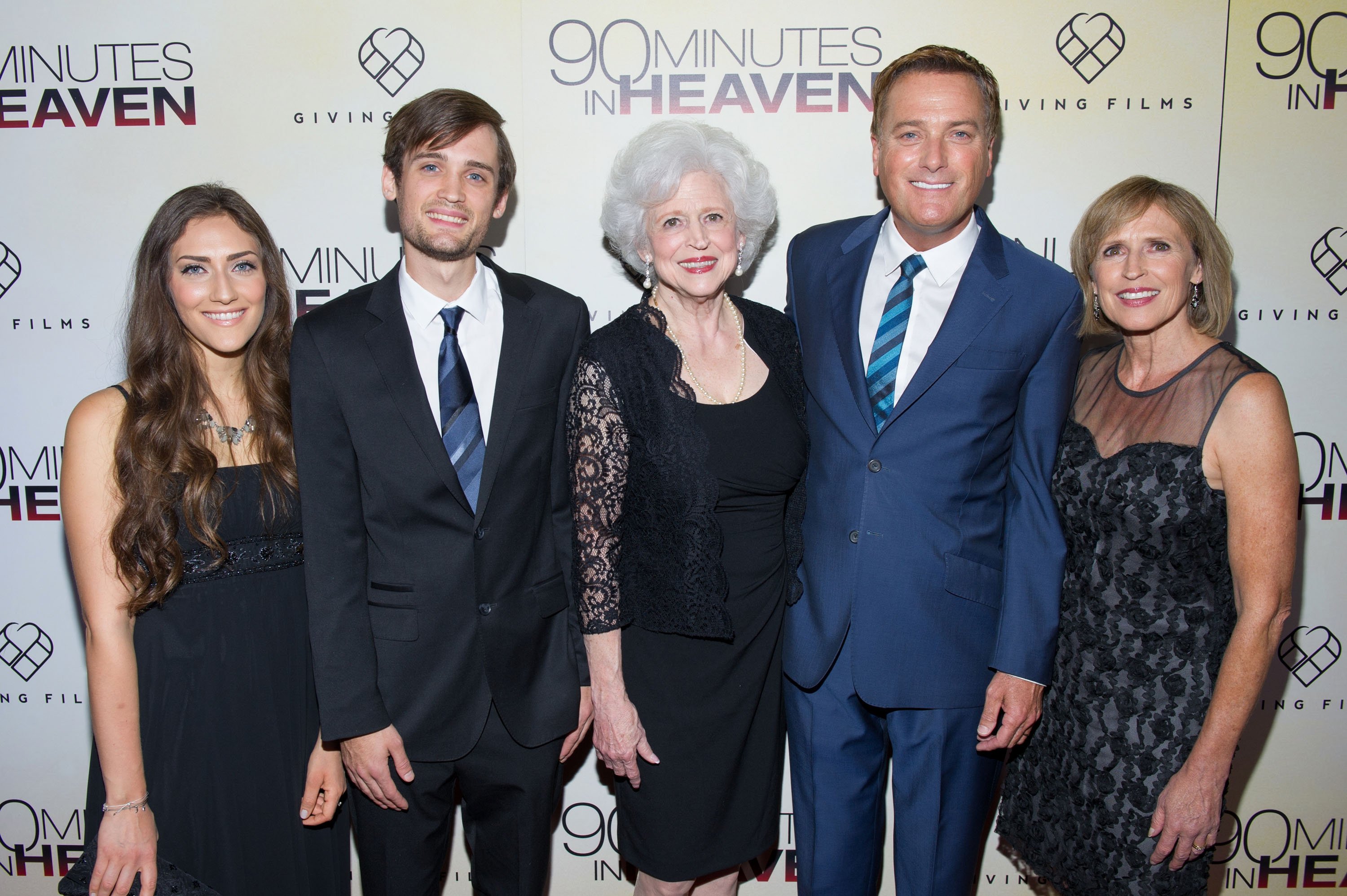 Tyler Smith, Michael W. Smith and family are photographed as they attend the '90 Minutes In Heaven' Atlanta premiere at Fox Theater on September 1, 2015, in Atlanta | Source: Getty Images