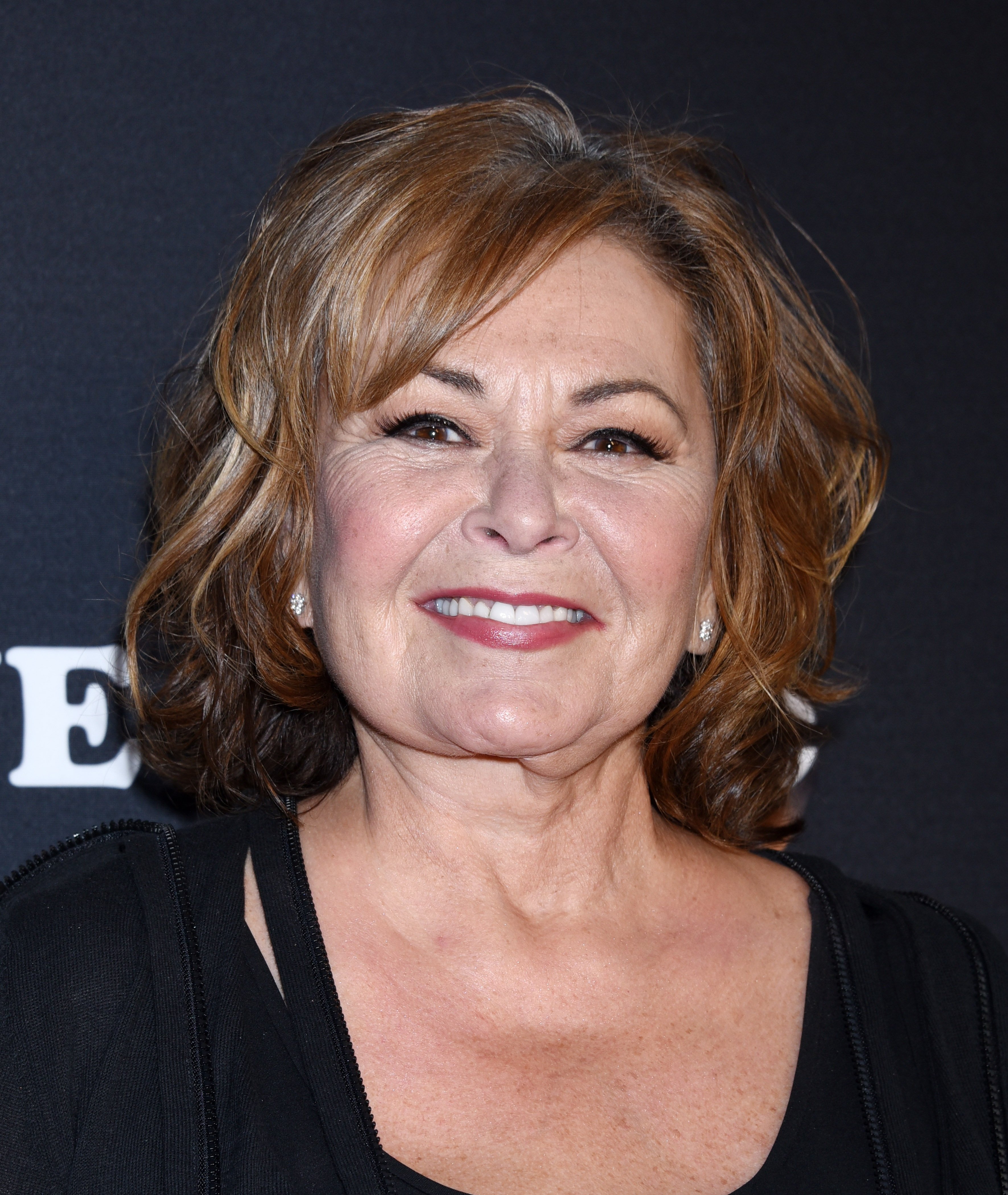 Roseanne Barr arrives to the "Roseanne" series premiere event on March 23, 2018 in Burbank, California | Photo: Shutterstock