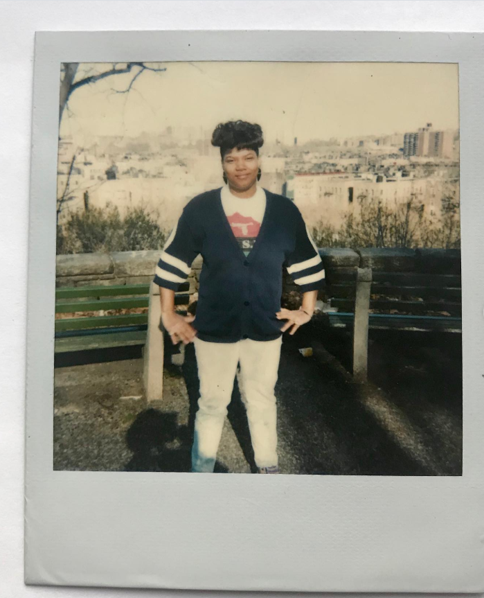 The rapper poses for a casual snapshot years before becoming one of hip-hop's most recognizable names. | Source: Instagram/queenlatifah