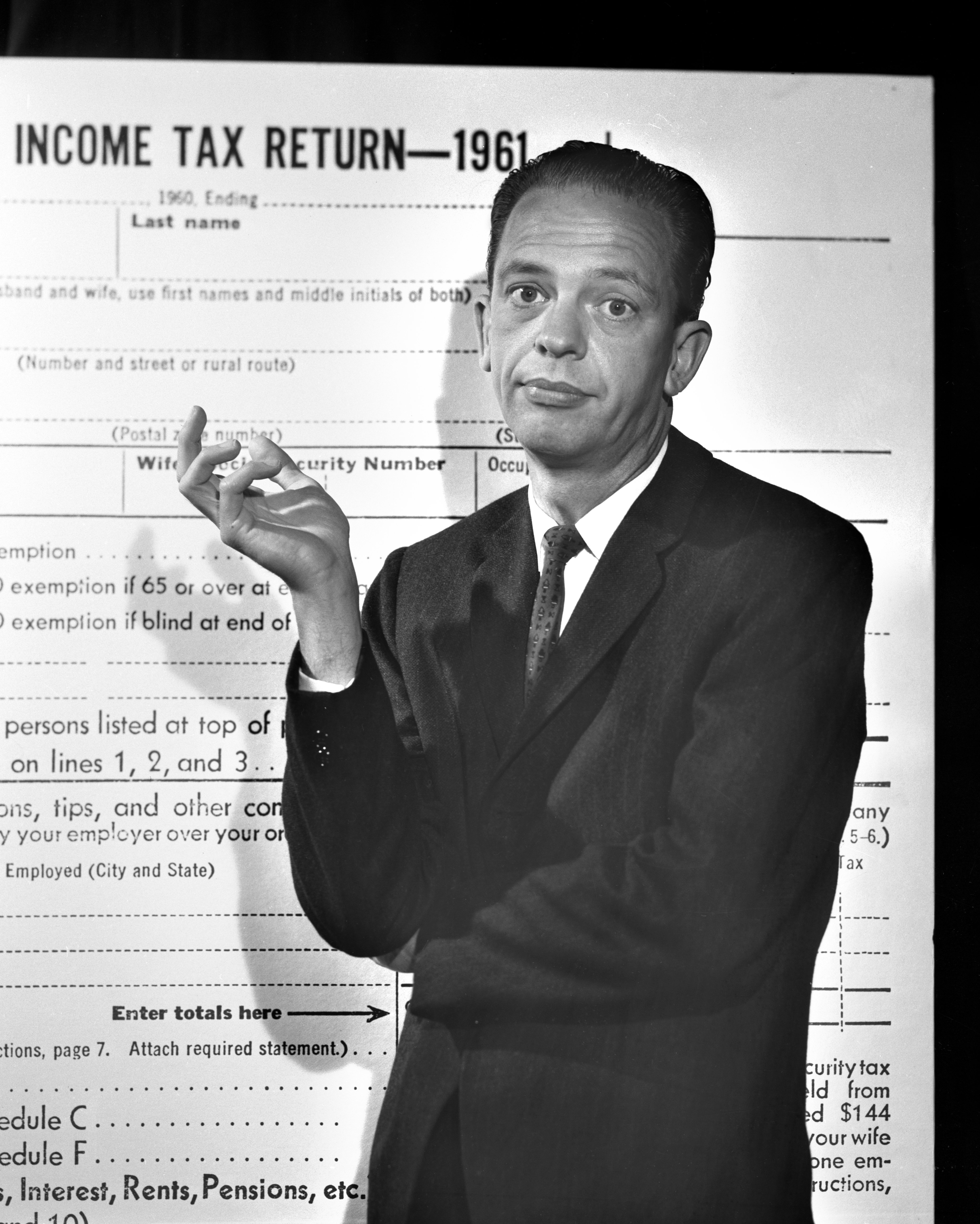 Comedian Don Knotts tries to figure out the 1961 Income Tax Return. Los Angeles, CA. Image dated September 15, 1961. | Source: Getty Images