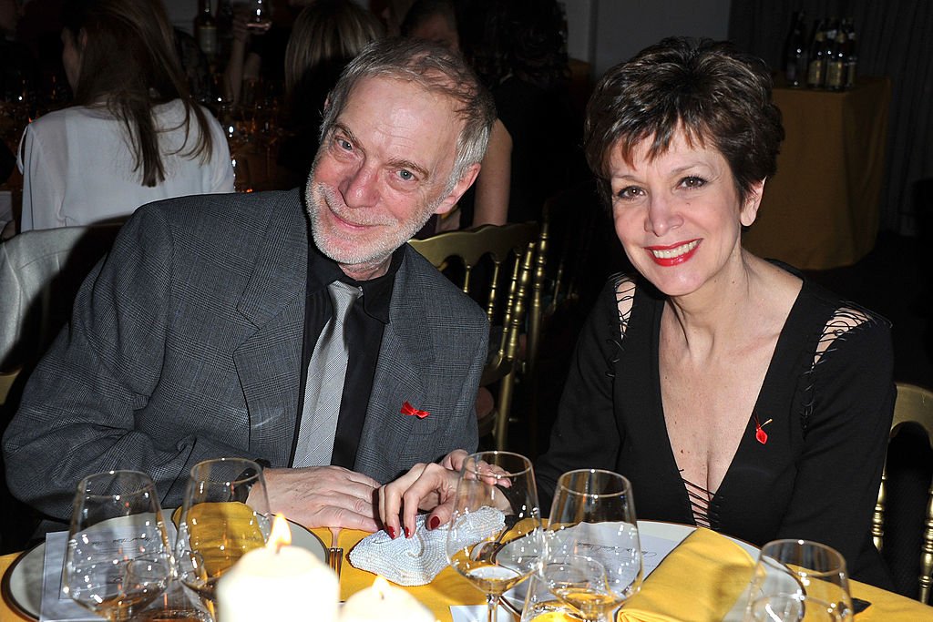 Cathérine Laborde et son mari Thomas Stern à une réception. | Photo : Getty Images