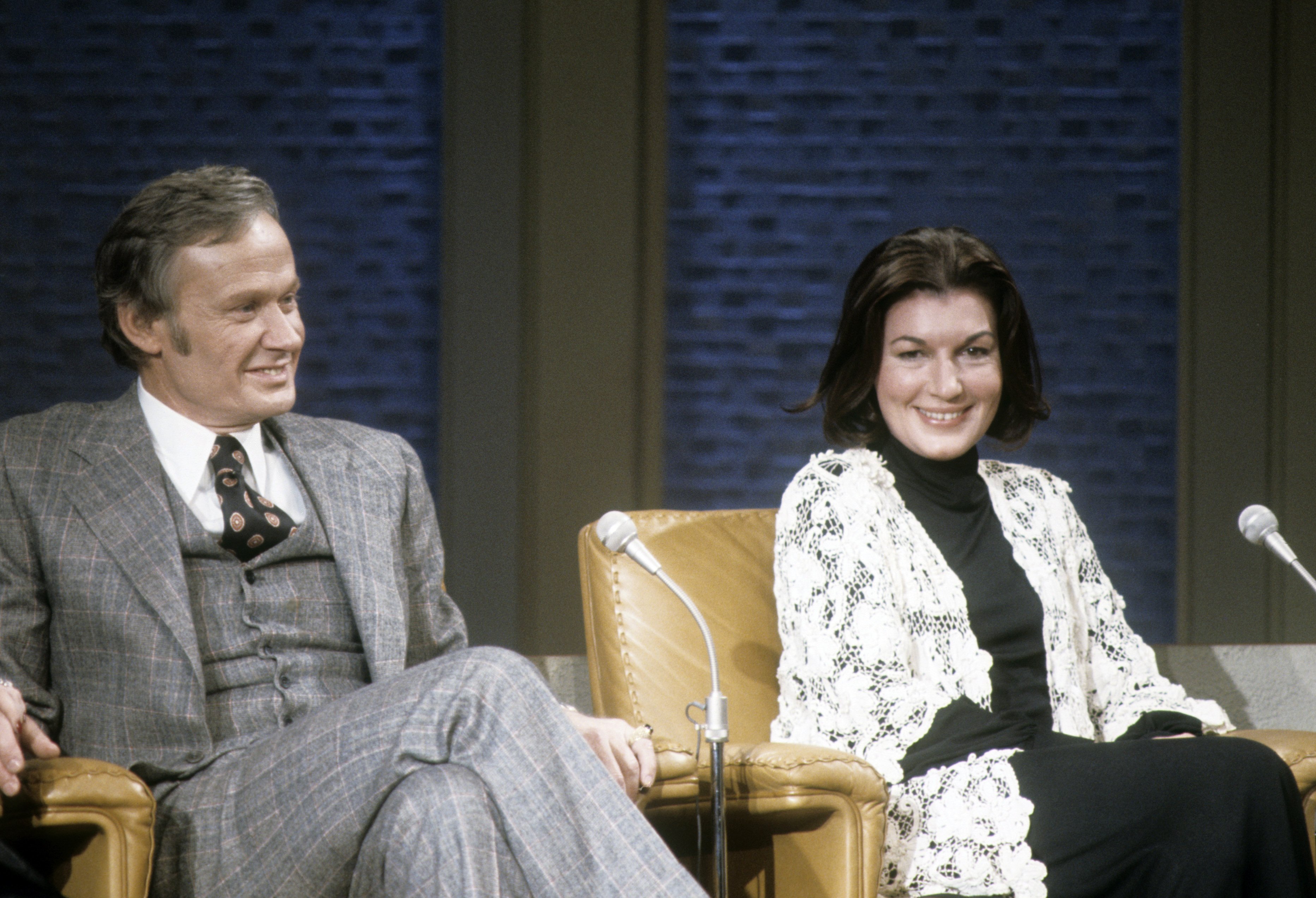 Bill Loud and his wife Pat Loud on "The Dick Cavett Show" on April 4, 1974 | Photo: Getty Images