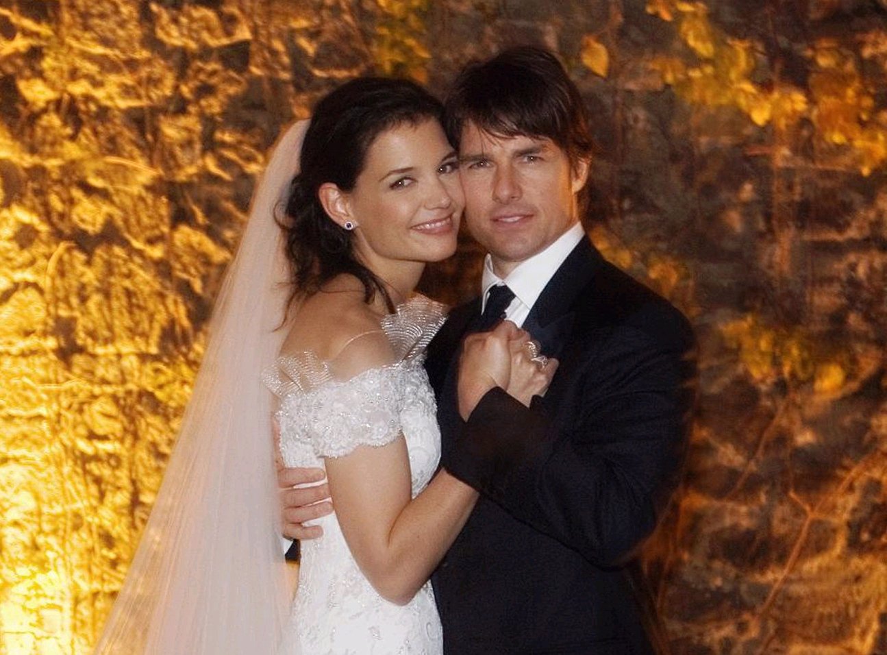 Katie Holmes y Tom Cruise en su boda en el Castillo de Odescalchi, el 18 de noviembre de 2006 en Roma, Italia. | Foto: Getty Images