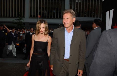 Harrison Ford and Calista Flockhart at the Ziegfeld Theater in New York City on July 17, 2002| Photo: Getty Images