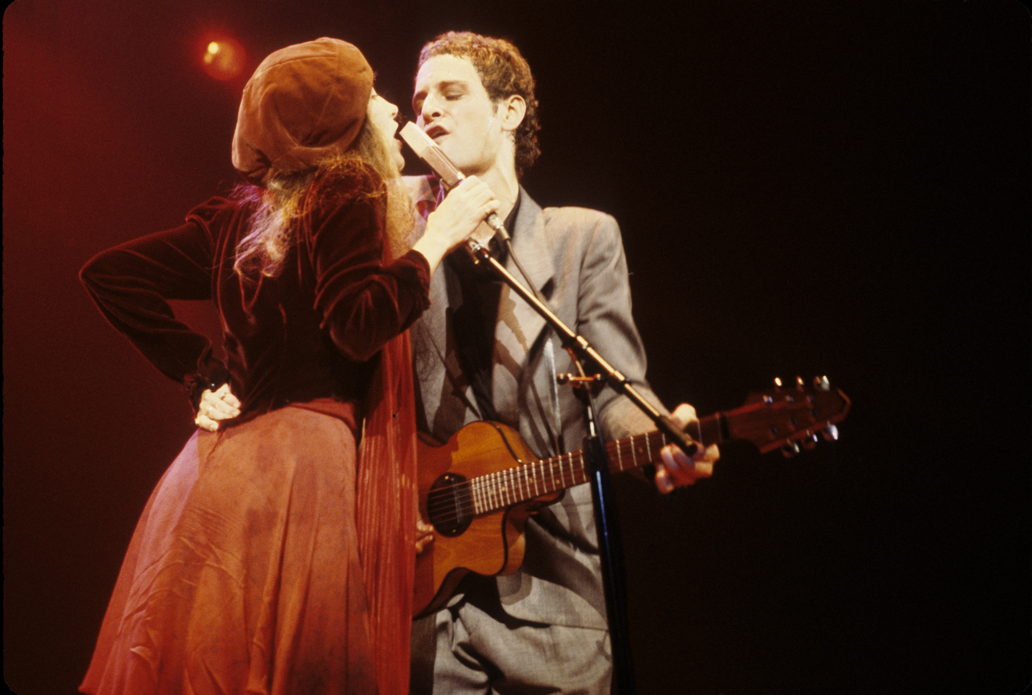 Stevie Nicks and Lindsey Buckingham performing live onstage in 1979 | Source: Getty Images