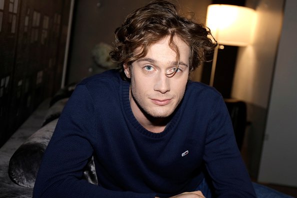 Acteur, fils de Laurent Baffie, Benjamin Baffie à Paris, France, le 22 novembre 2009. | Photo : Getty Images