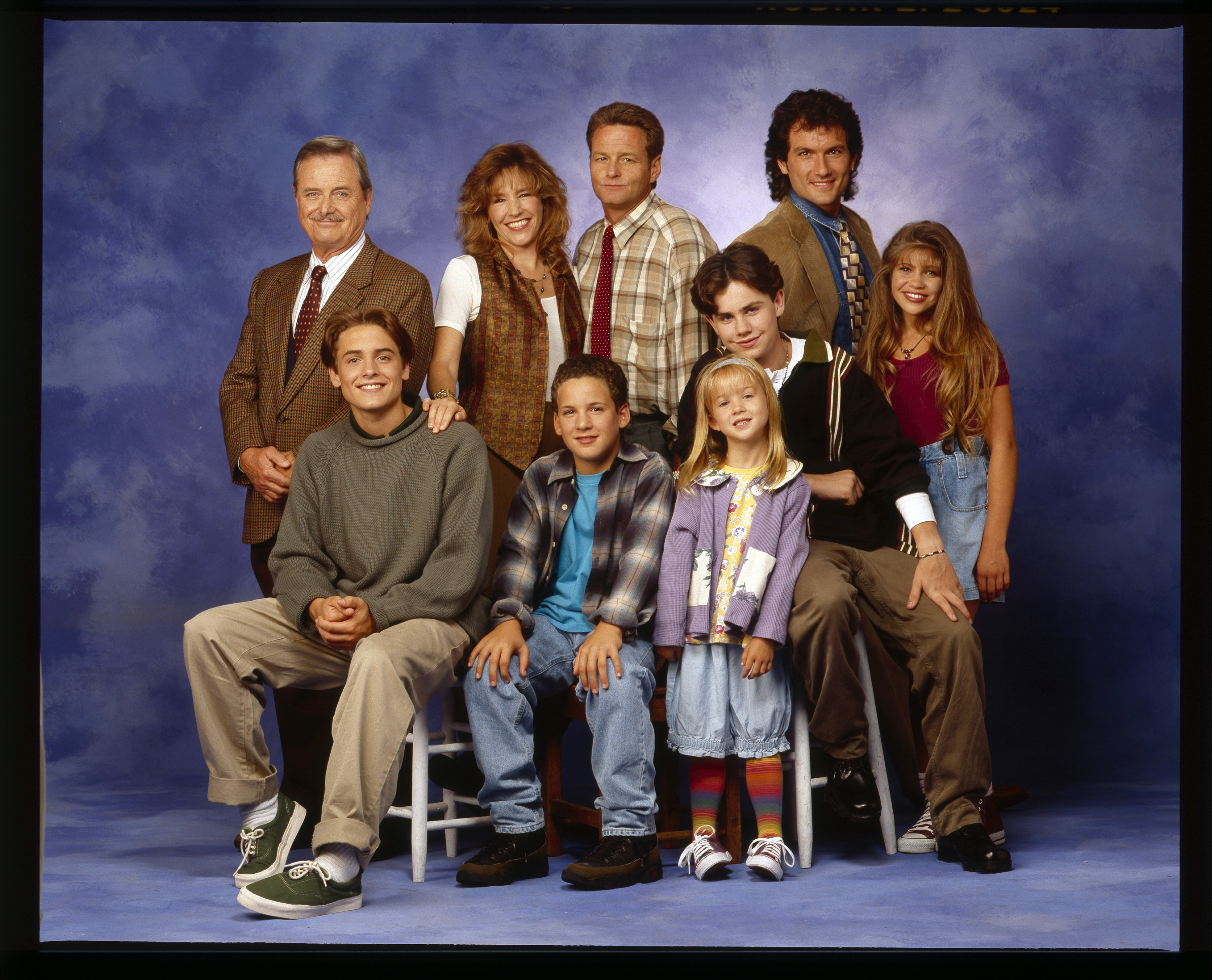 William Daniels and the cast of "Boy Meets World," 1994 | Source: Getty Images