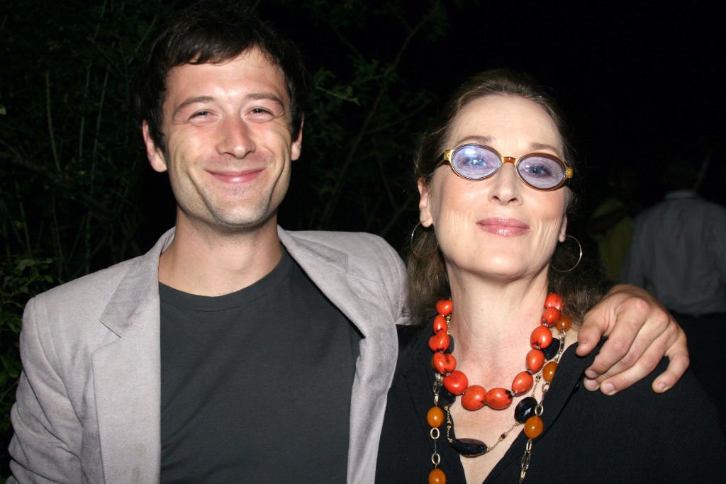 Meryl Streep und ihr Sohn Henry Gummer, Shakespeare im Park's "Mother Courage And Her Children" Eröffnungsabend | Quelle: Getty Images