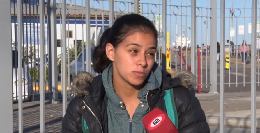 Picture of Gabriela Quiñones giving an interview | Source: youtube.com/user/canal12noticias