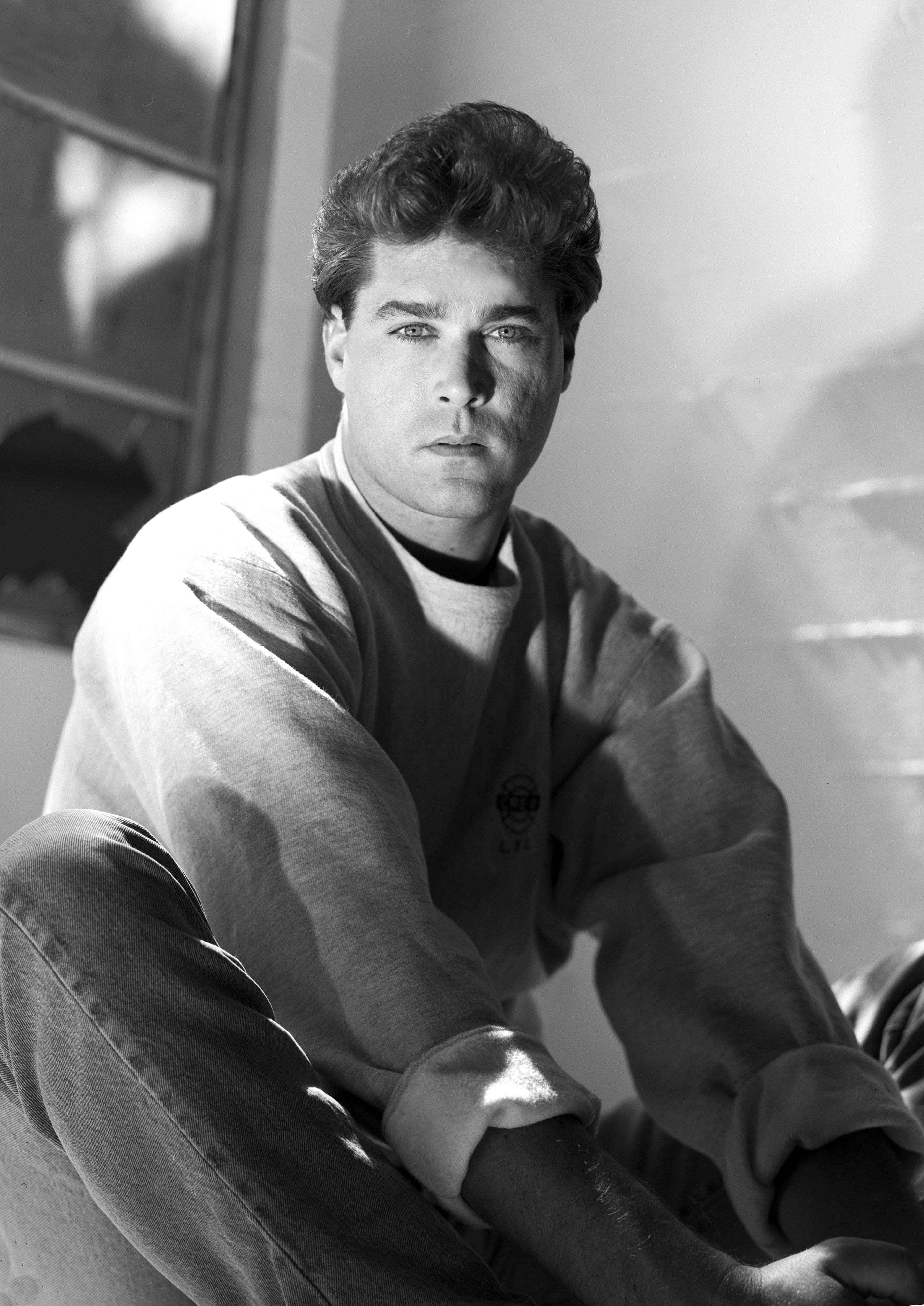 Ray Liotta poses for a portrait in October 1990, in Los Angeles, California. | Source: Aaron Rapoport/Corbis/Getty Images