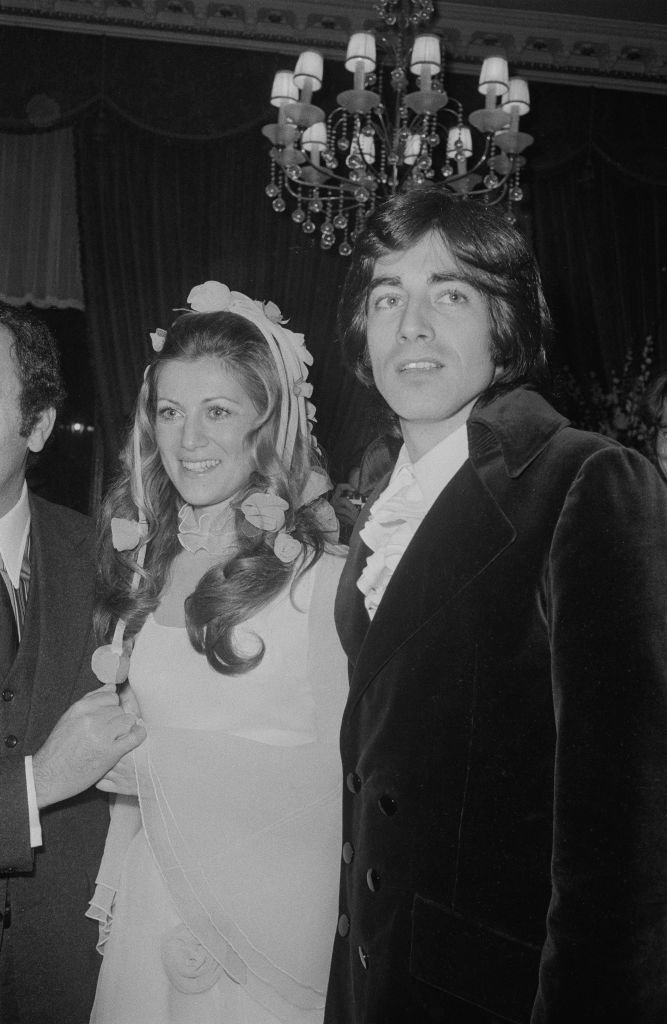 Mariage des chanteurs français Sheila, de son vrai nom Annie Chancel, et Ringo, de son vrai nom Guy Bayle, à l'église Notre Dame de la Garde. | Photo : Getty Images