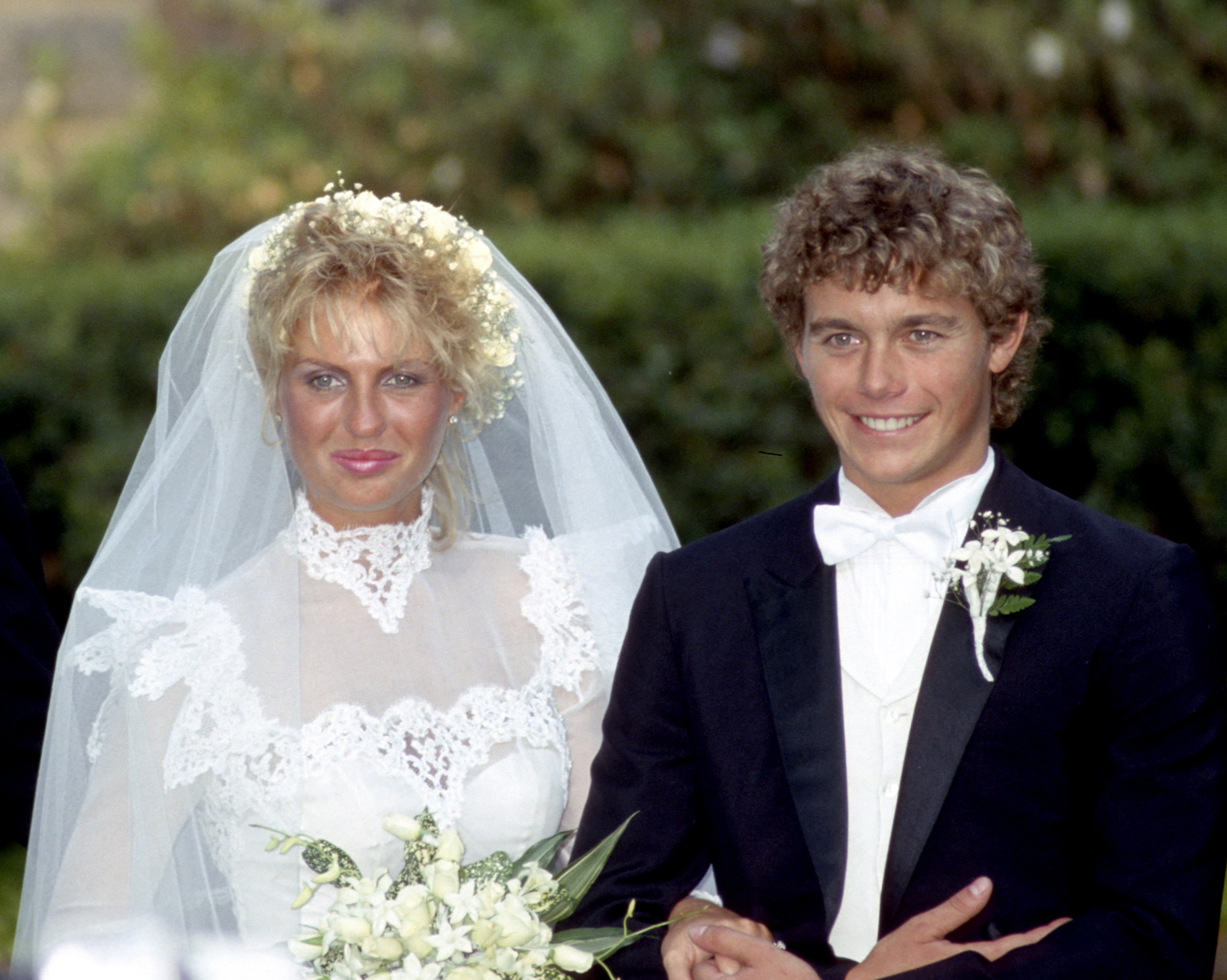 Lyn Barron and Christopher Atkins during their wedding on May 25, 1985 | Source: Getty Images