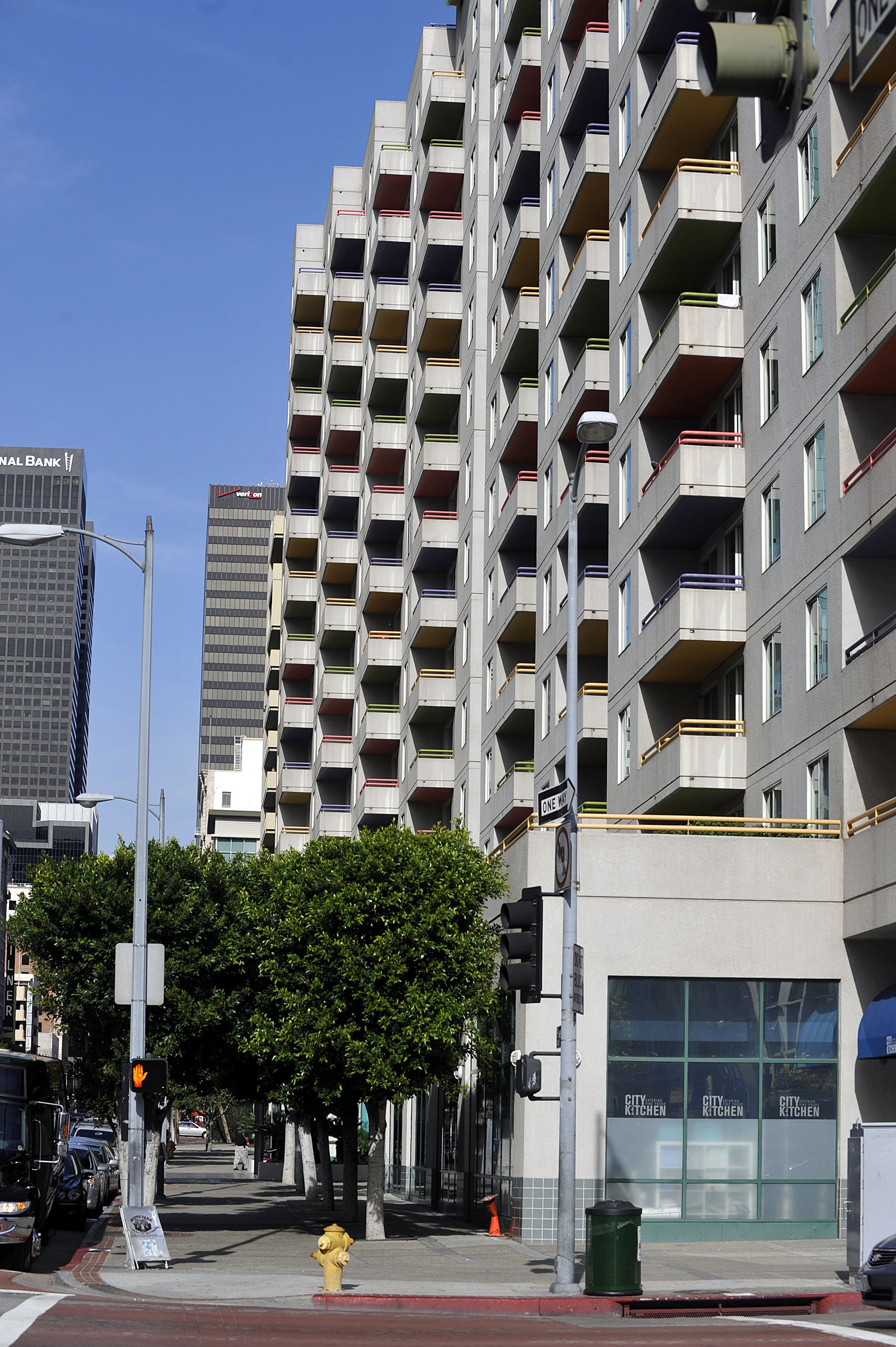 A general view of the front of the building at the 900 block of South Flower Street where Michael Blosil committed suicide on February 28, 2010 in Los Angeles, California ┃Source: Getty Images