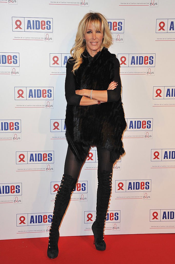 Ophelie Winter assiste au dîner de gala des Aides aux Beaux-Arts de Paris le 27 novembre 2010. | Photo : Getty Images Ophelie Winter assiste au dîner de gala des Aides aux Beaux-Arts de Paris le 27 novembre 2010. | Photo : Getty Images